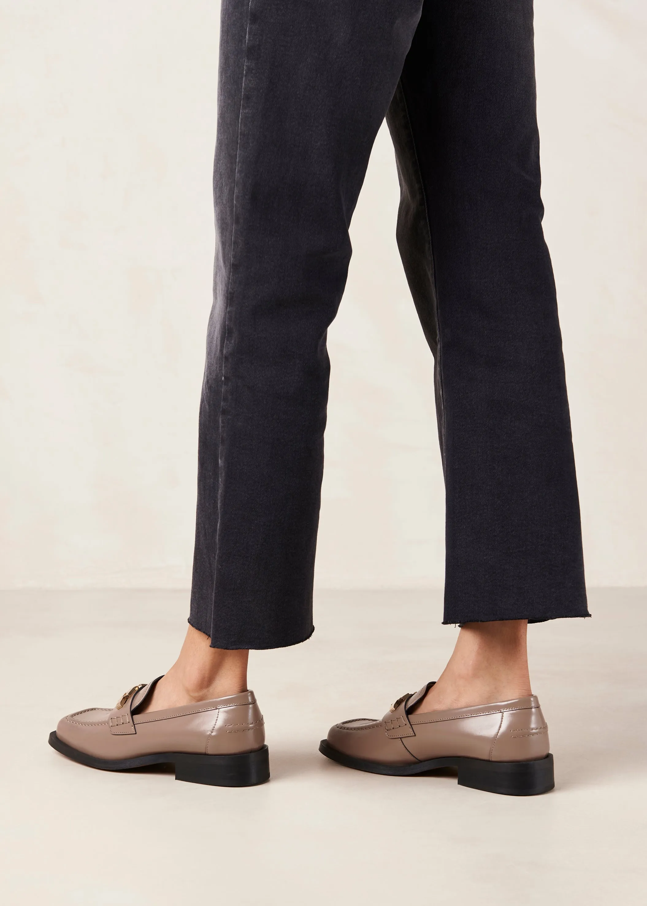 Elliot Brown Leather Loafers sold by Alohas product image thumbnail 4