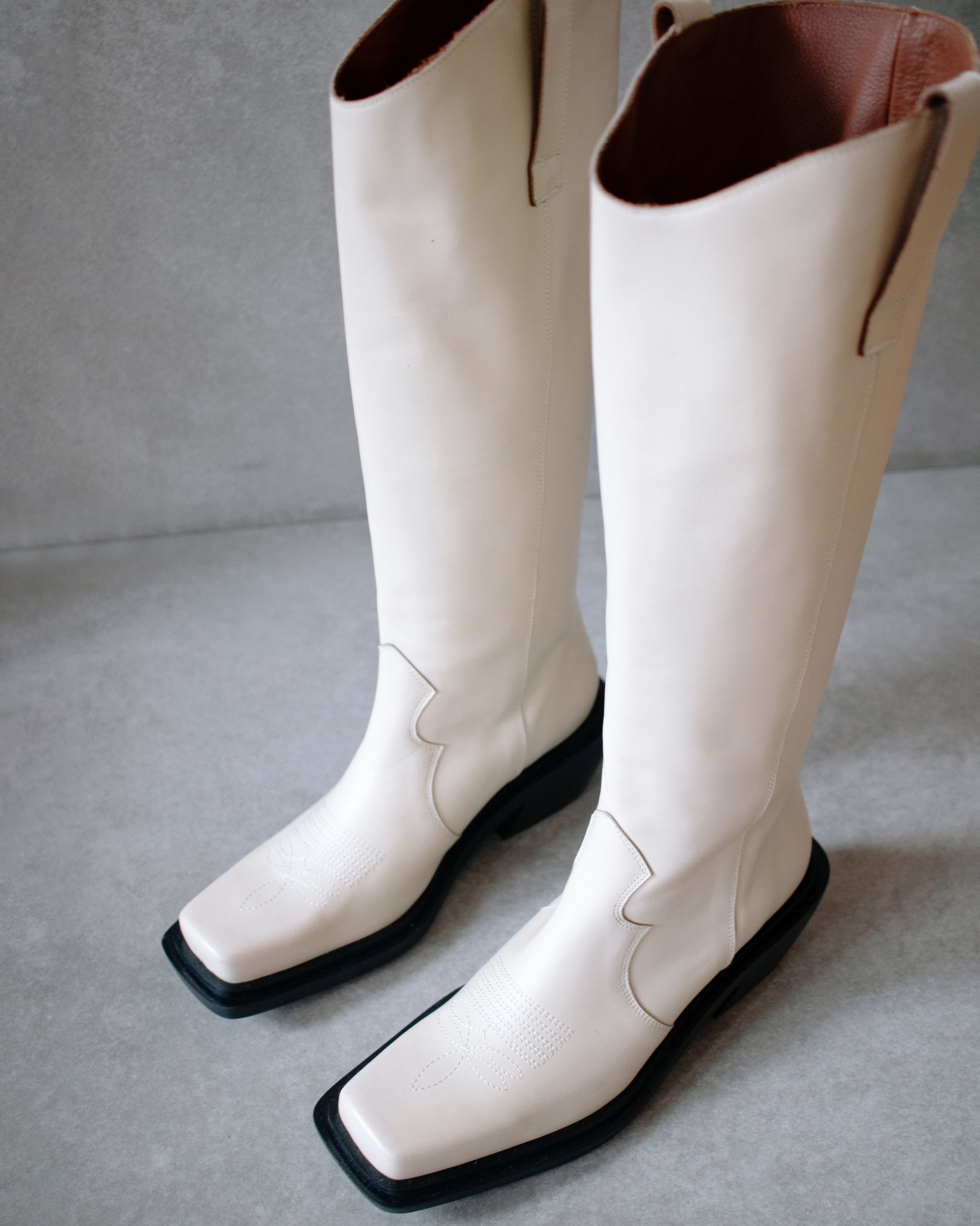 Cattle Cream Leather Boots sold by Alohas product image thumbnail 5