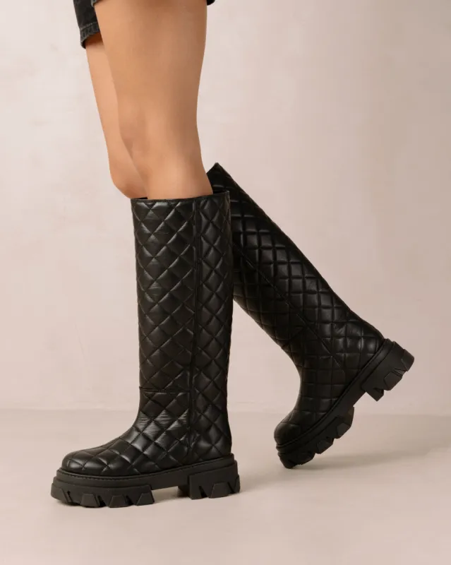 Katiuska Goal Digger Black made by Alohas