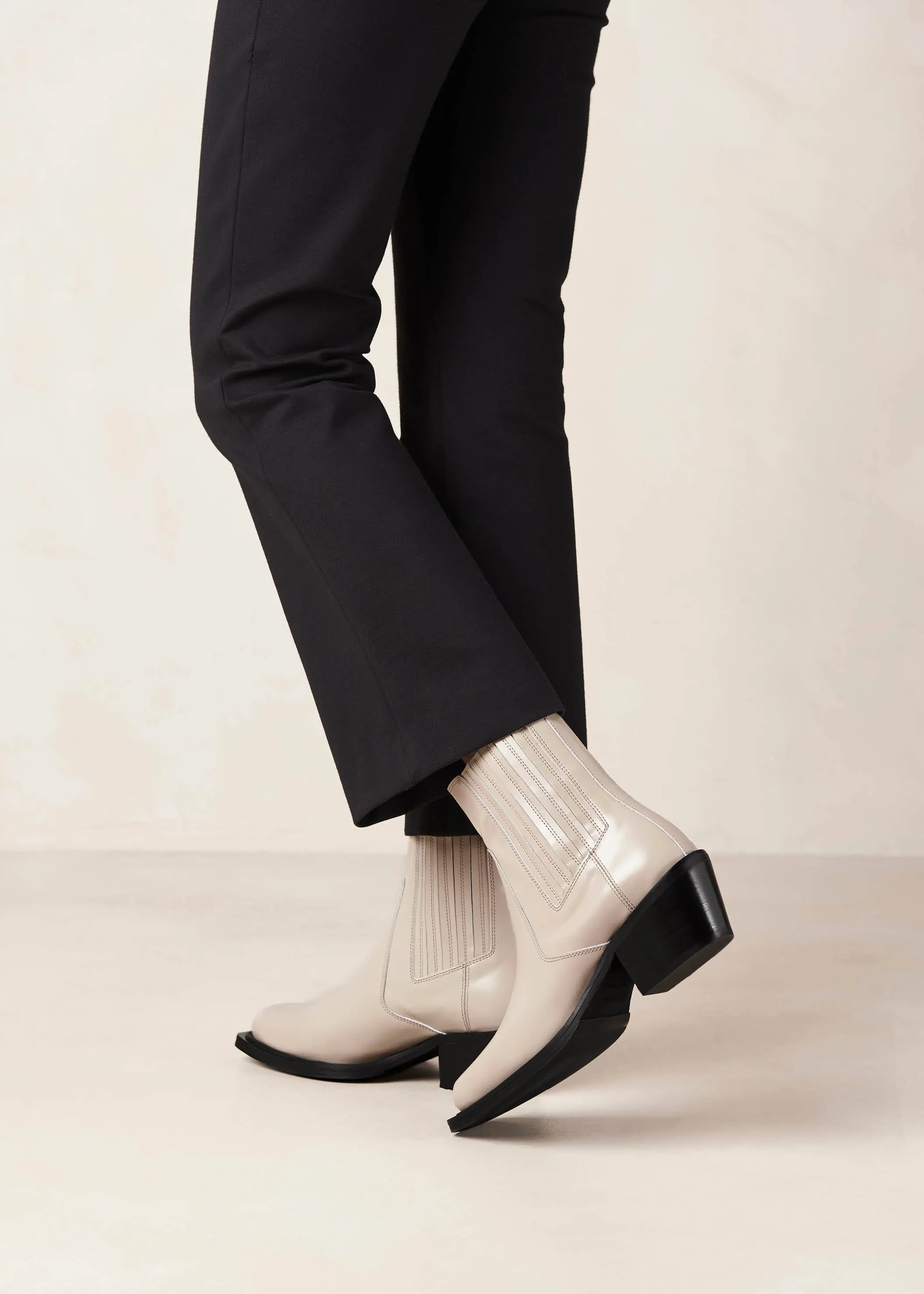 Denver Cream Leather Ankle Boots sold by Alohas product image thumbnail 2