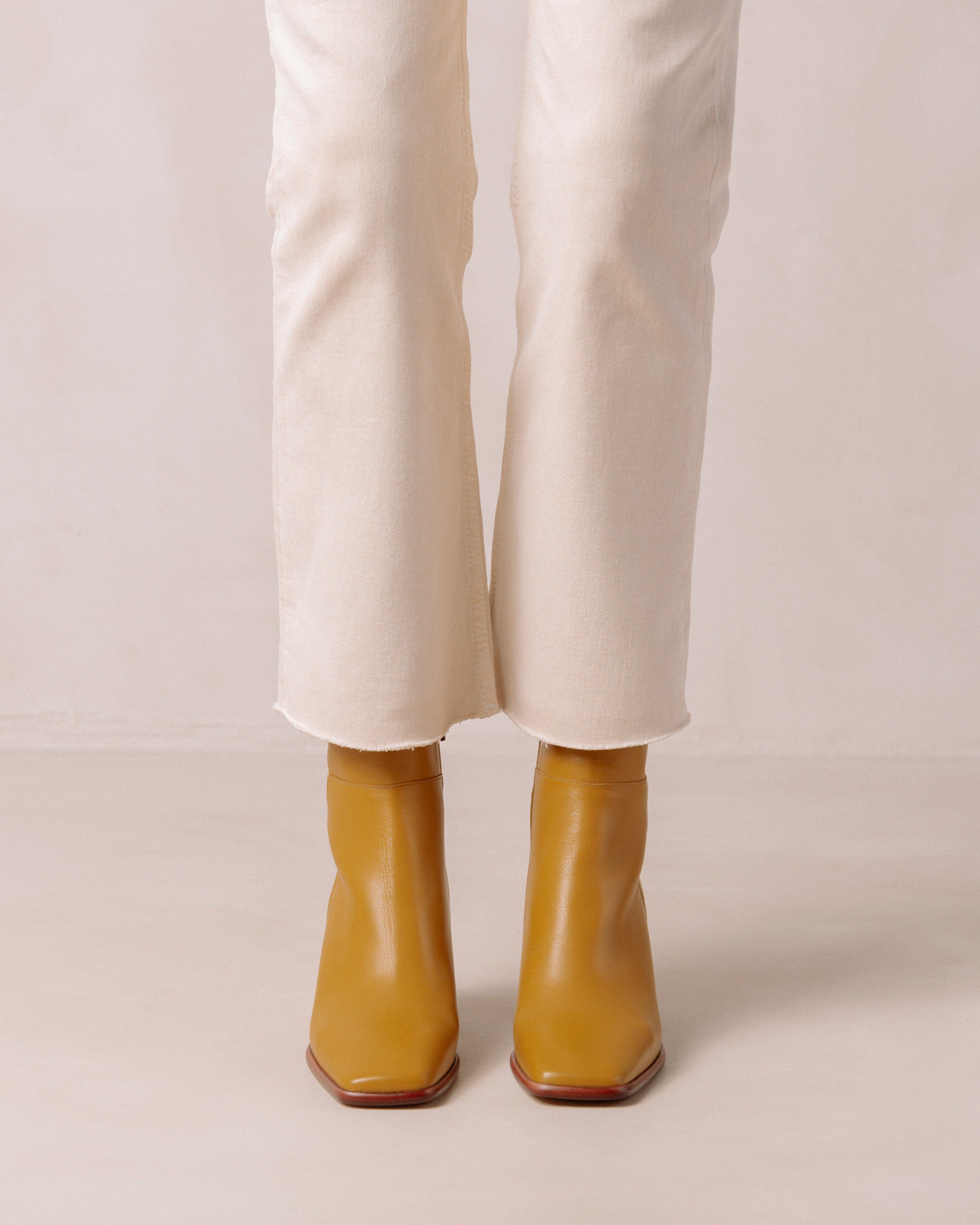 West Vintage Marigold Yellow sold by Alohas product image thumbnail 5