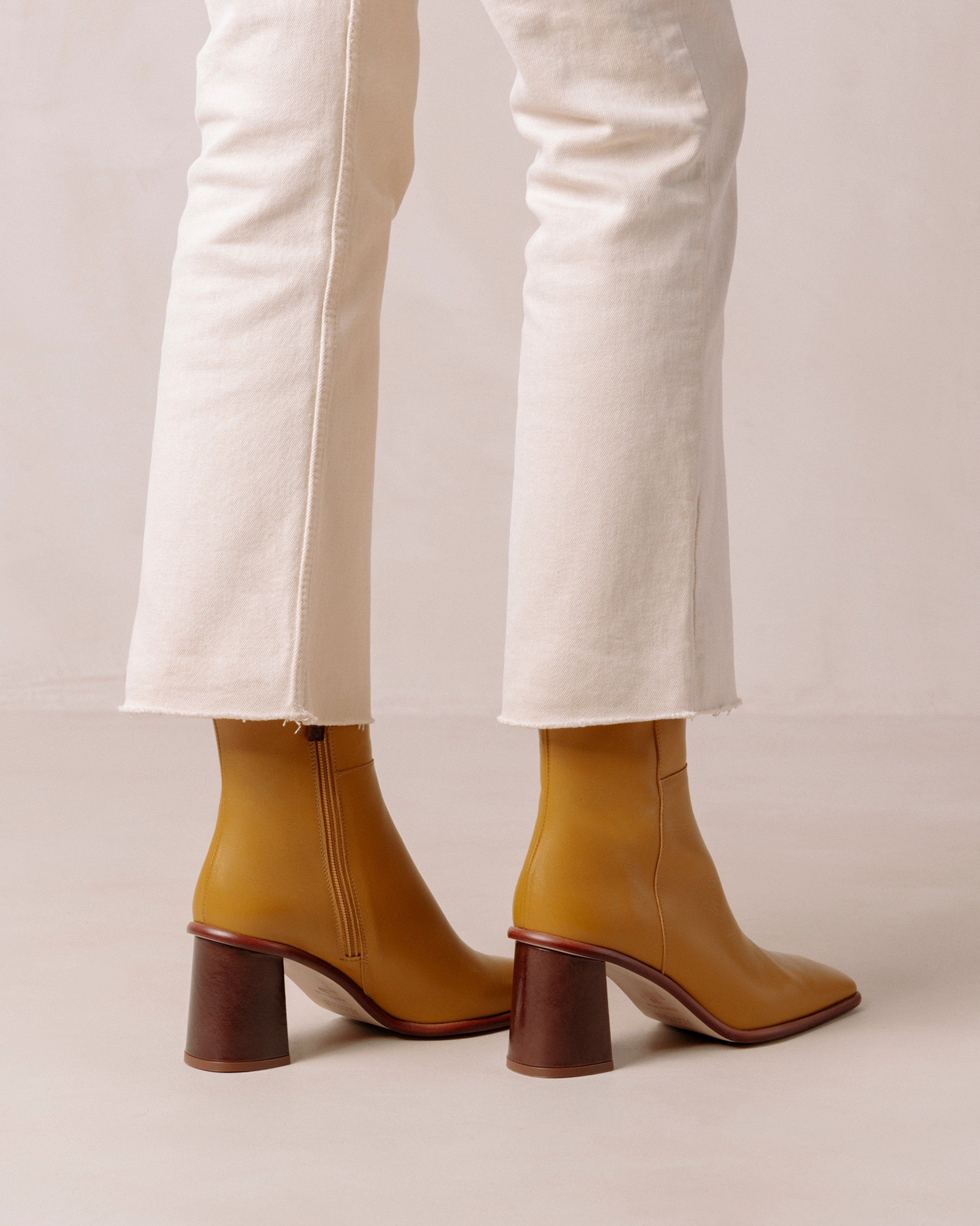 West Vintage Marigold Yellow sold by Alohas product image thumbnail 2