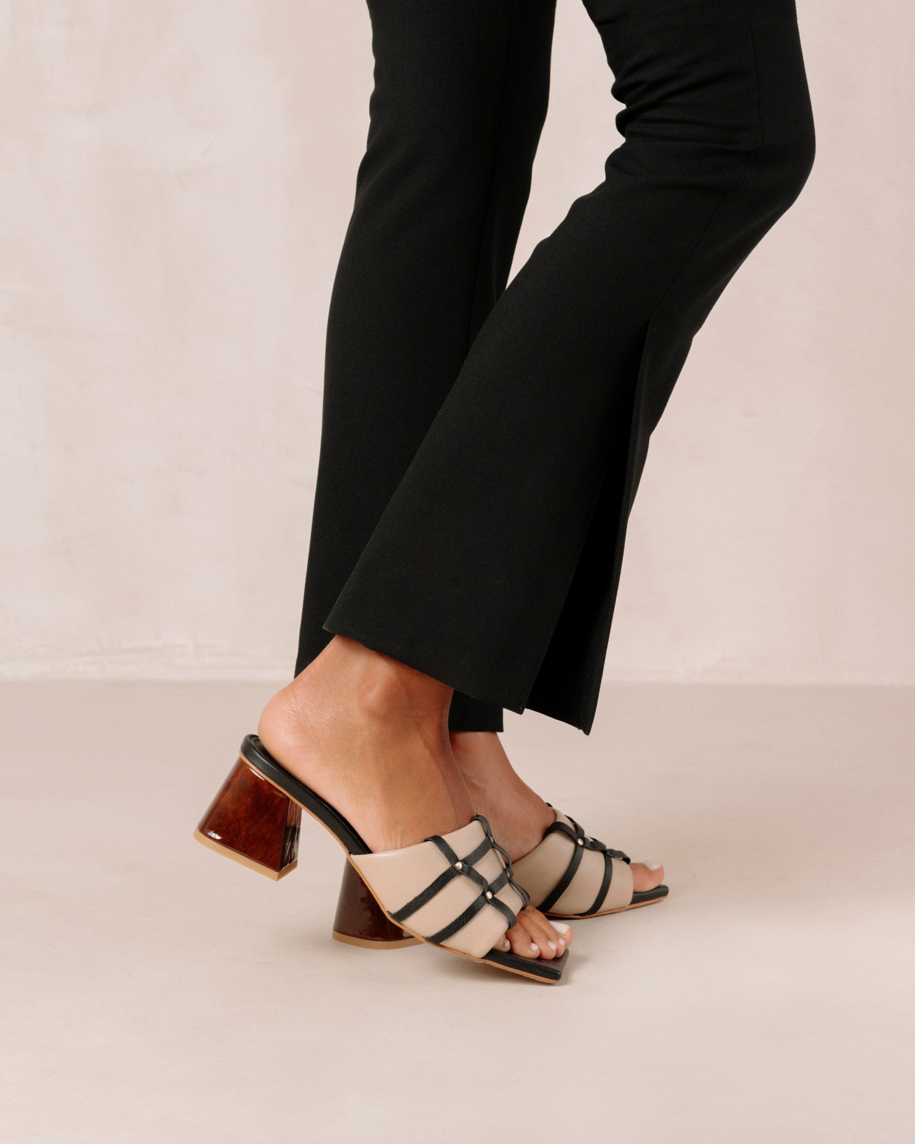 Diorite Stone Beige Black sold by Alohas product image thumbnail 5