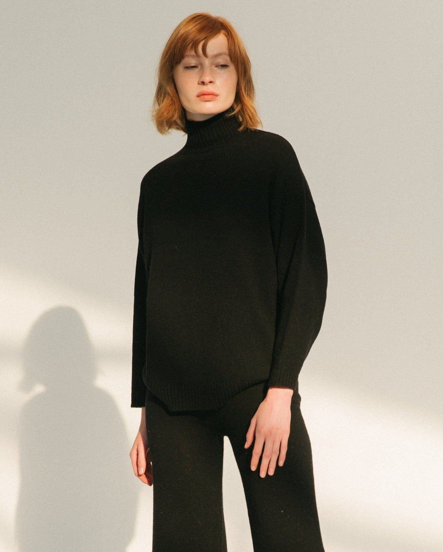 Passenger Top Black sold by Alohas product image thumbnail 4