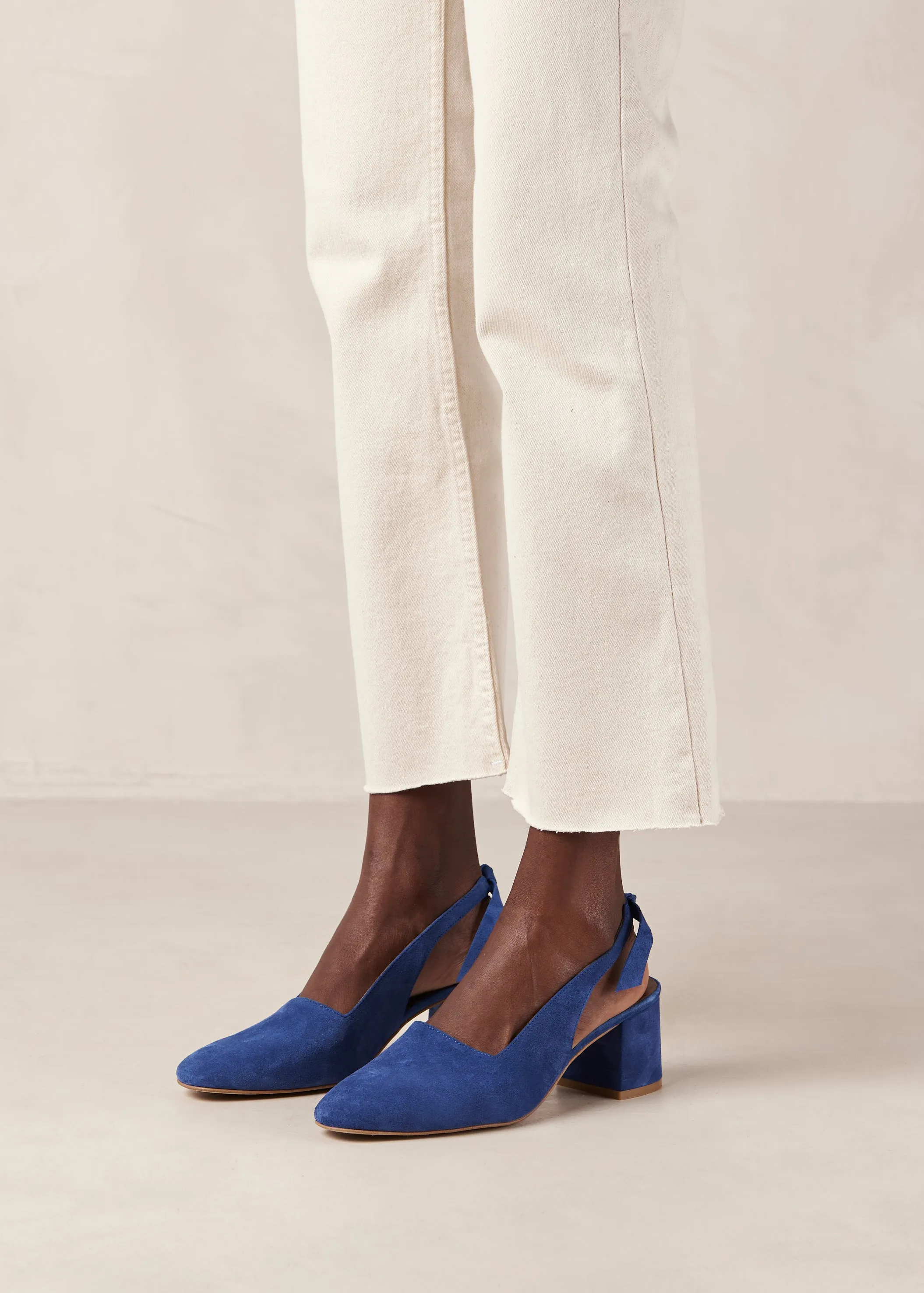 Charlotte Blue Leather Pumps sold by Alohas product image thumbnail 3