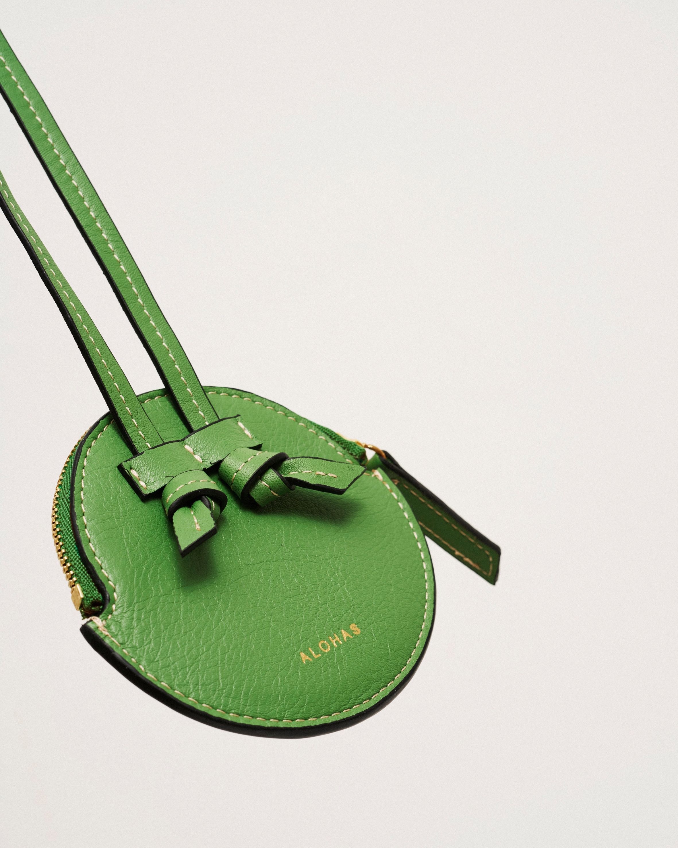 The Q Evergreen Pouch sold by Alohas product image thumbnail 5