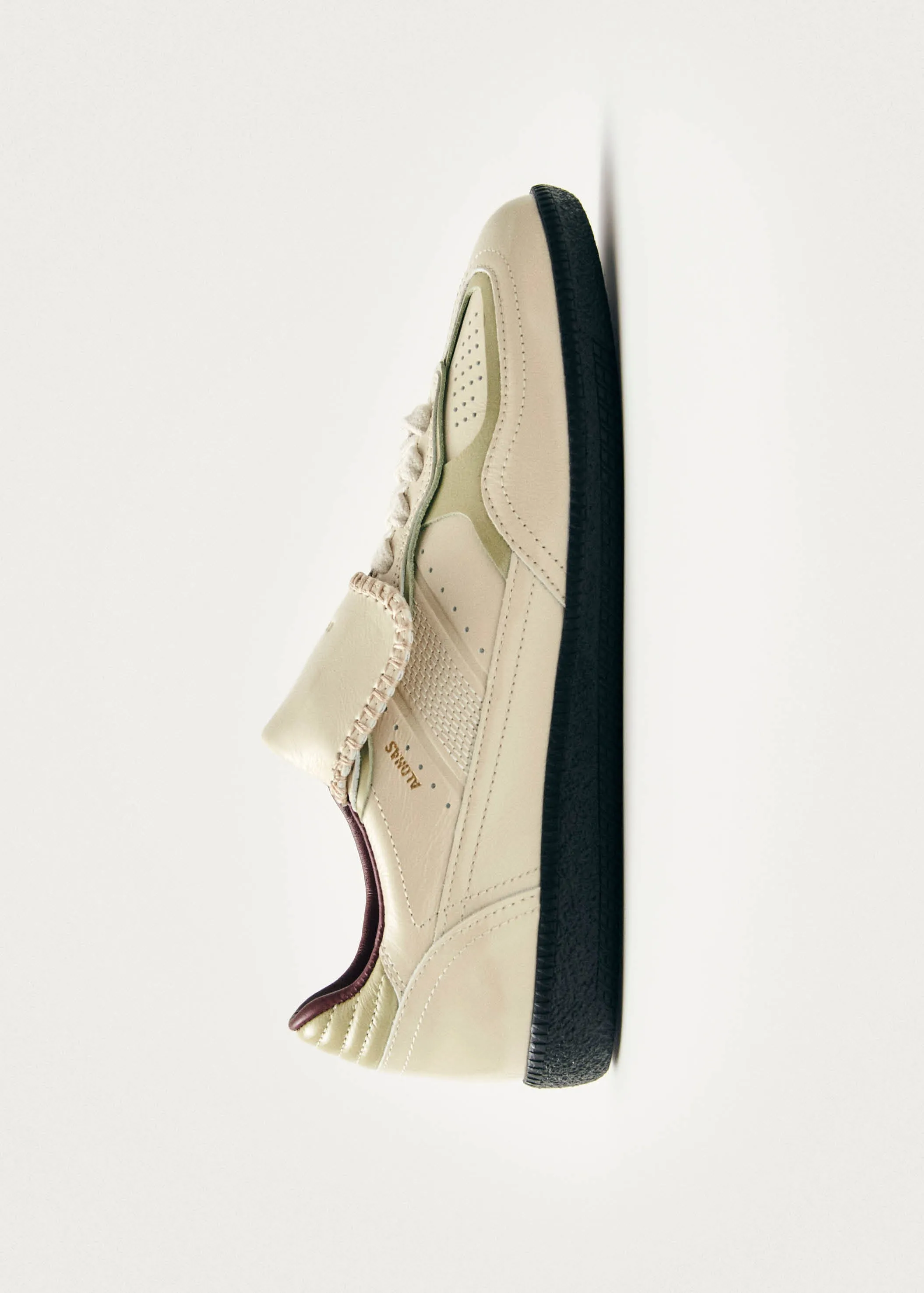 Tb.490 Club Patent Cream Leather Sneakers sold by Alohas product image thumbnail 5