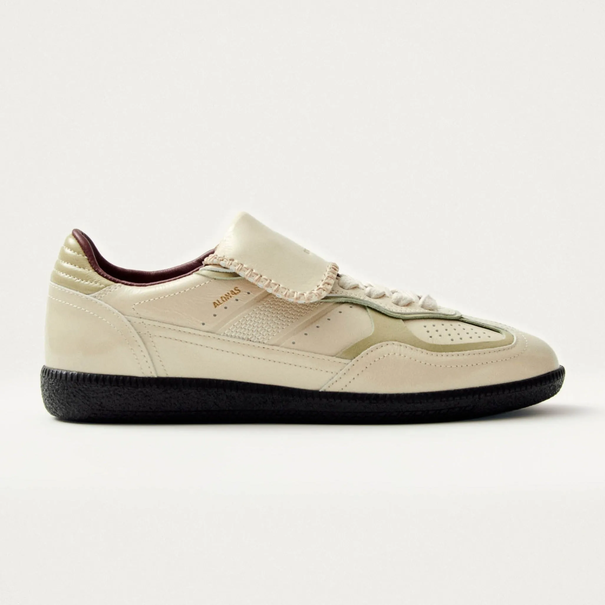 ララミア SL UR Tb.490 Rife Leather Sneakers Shimmer Silver Cream – IVALO.COM