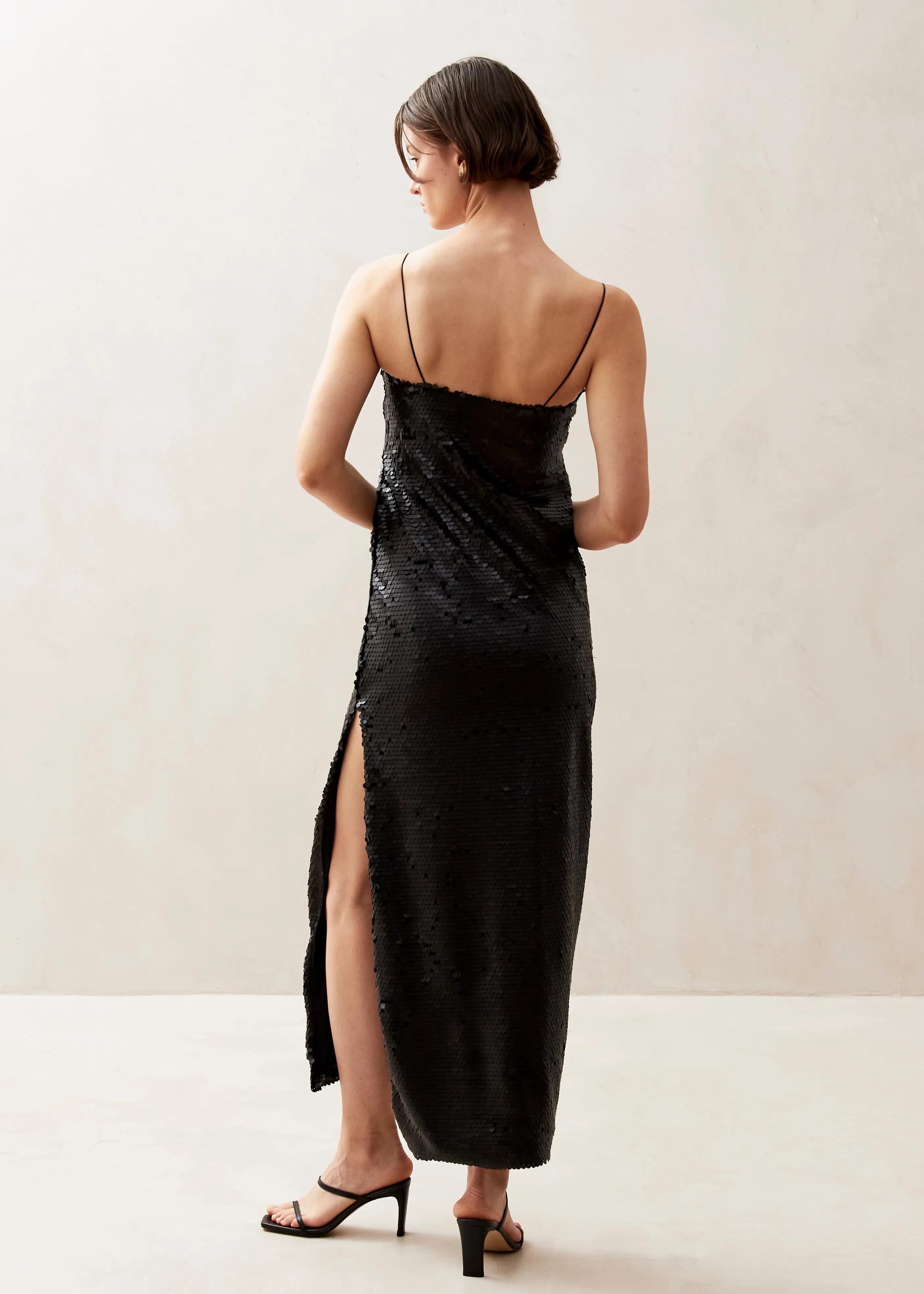 Elmi Black Midi Dress sold by Alohas product image thumbnail 4