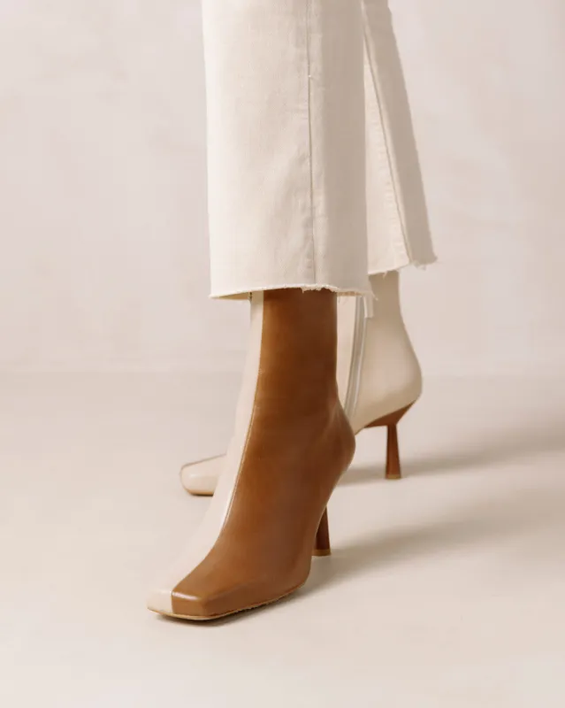 Frappe Bicolor Camel Cream Leather Ankle Boots sold by Alohas