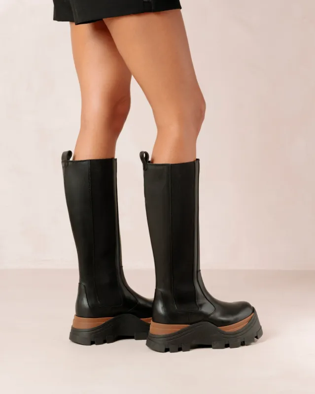 Roxie Nutty Black sold by Alohas