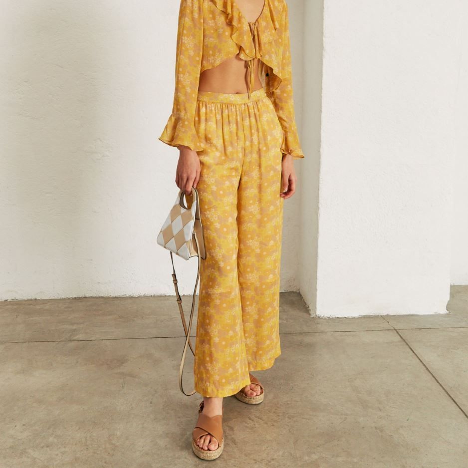 Cliffhanger Freesia Mellow Yellow sold by Alohas product image thumbnail 3