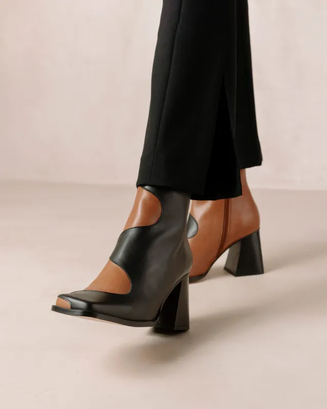 Blair Bicolor Black Camel Leather Ankle Boots sold by Alohas