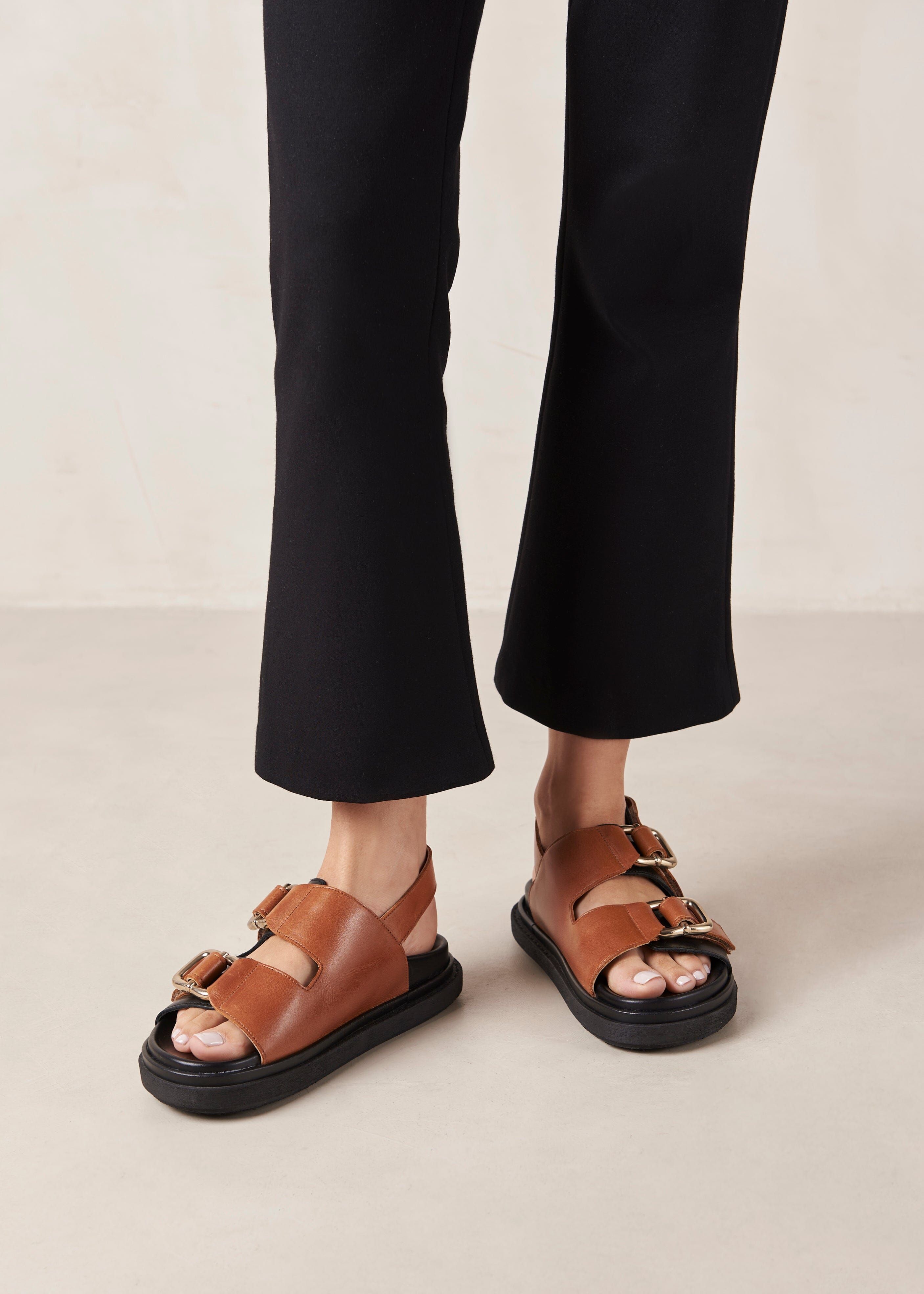 Harper Black Tan sold by Alohas