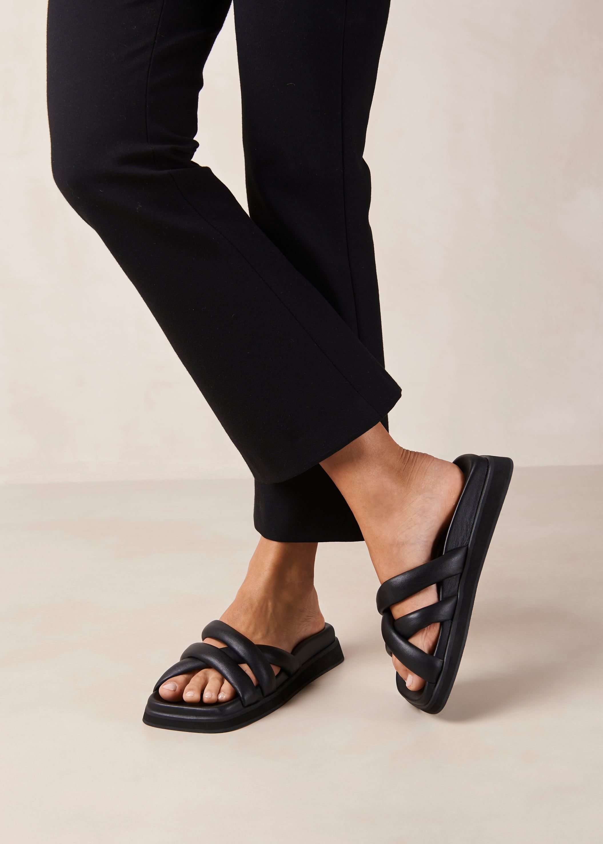 Slip On Cross Black sold by Alohas product image thumbnail 3