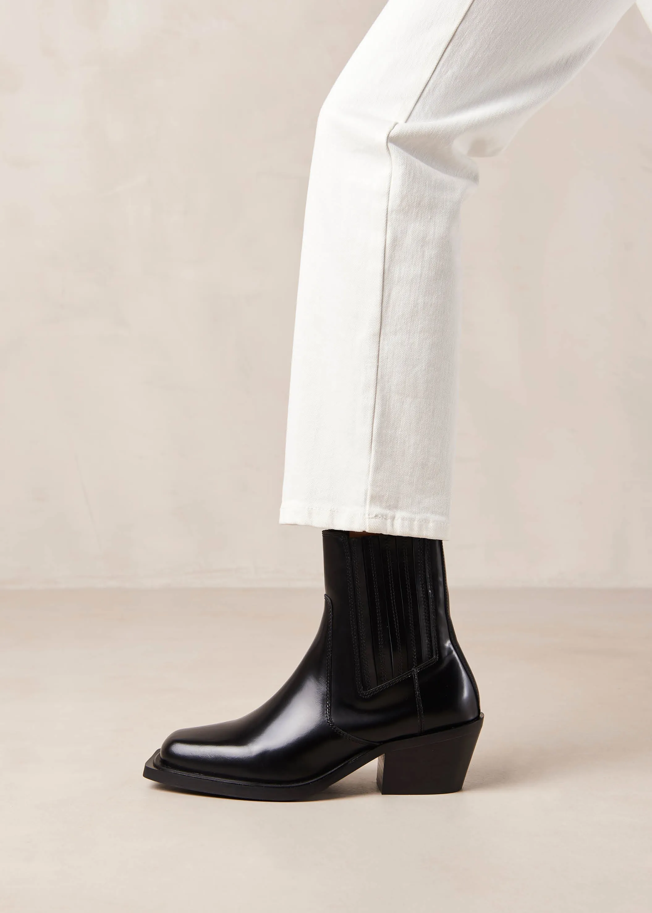 Denver Black Leather Ankle Boots sold by Alohas product image thumbnail 4