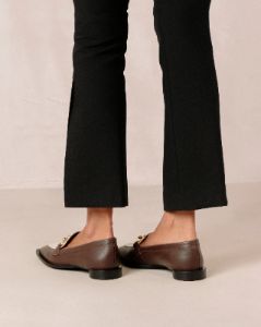 Spotlight Coffee Brown sold by Alohas