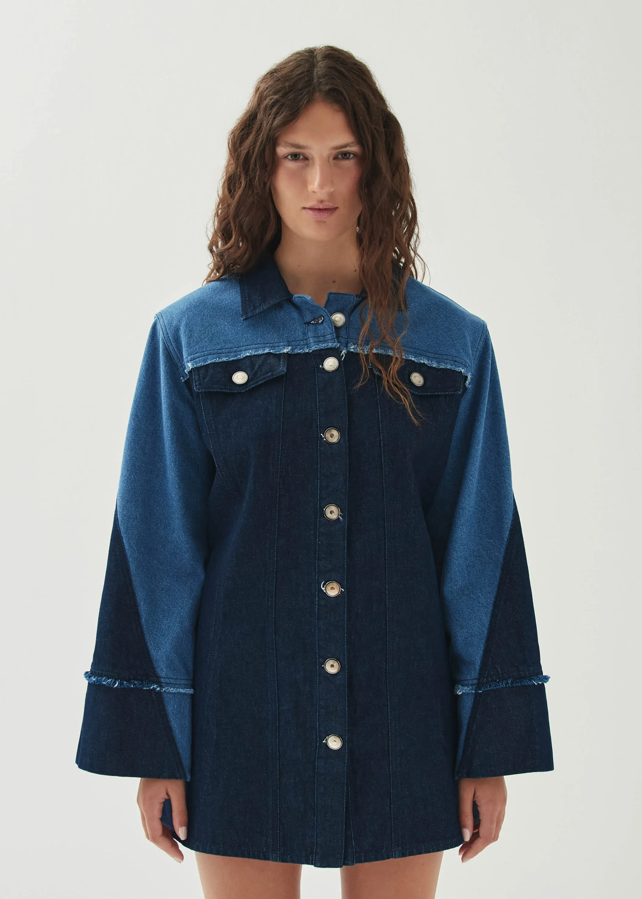 Veden Bicolor Indigo Denim Dress sold by Alohas product image thumbnail 4