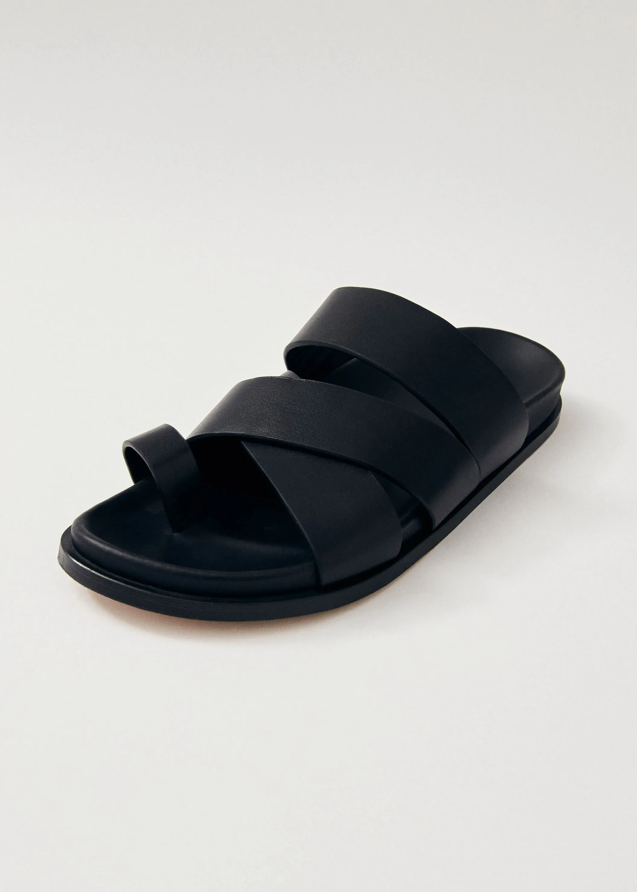 Harllow Black Leather Sandals sold by Alohas product image thumbnail 5