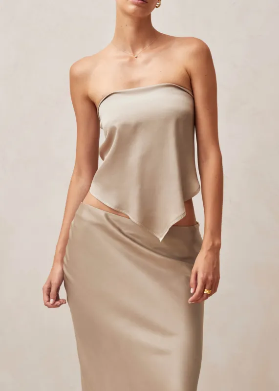 Nida Silver Tank sold by Alohas