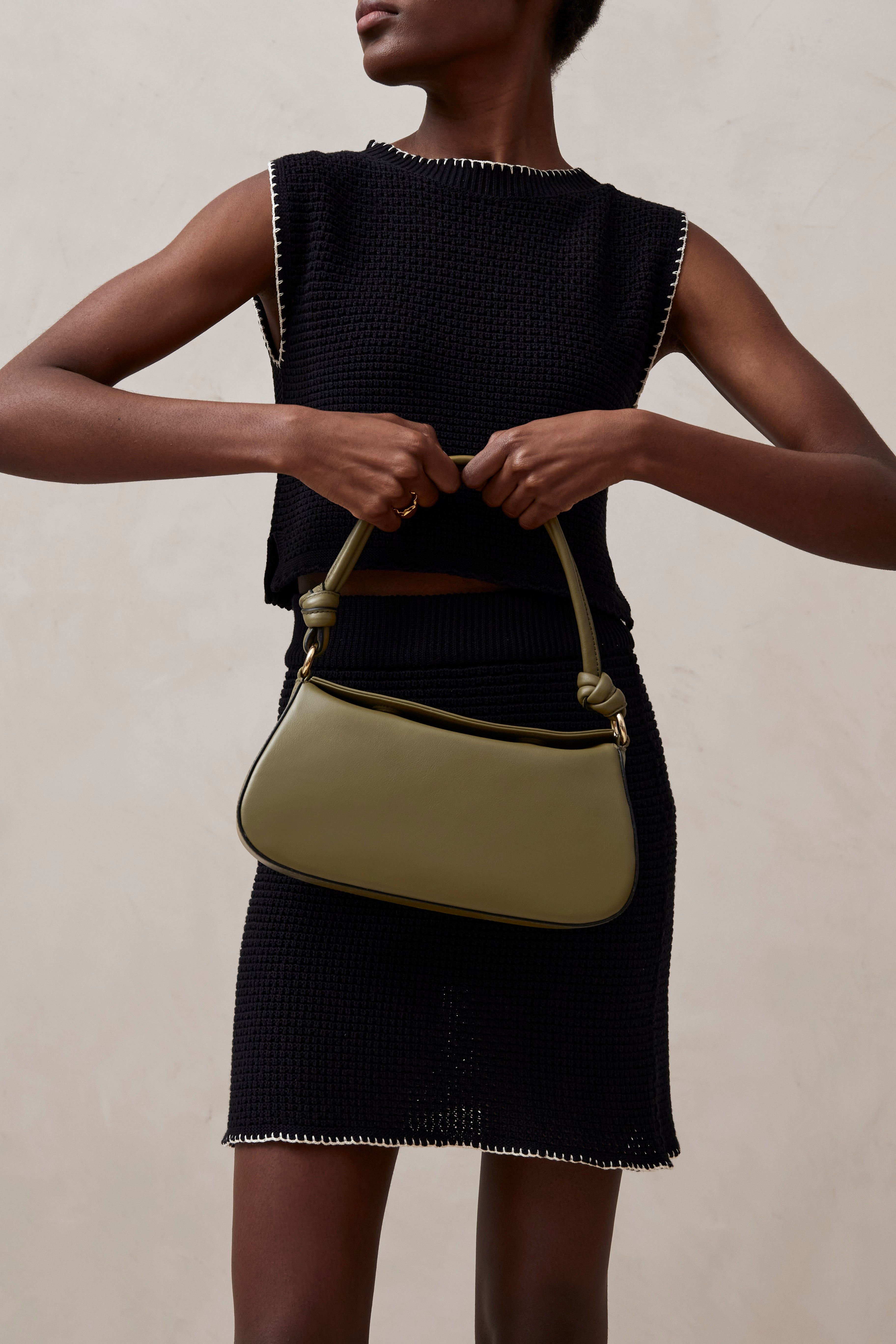 The Curl Knot Green Leather Shoulder Bag sold by Alohas product image thumbnail 4