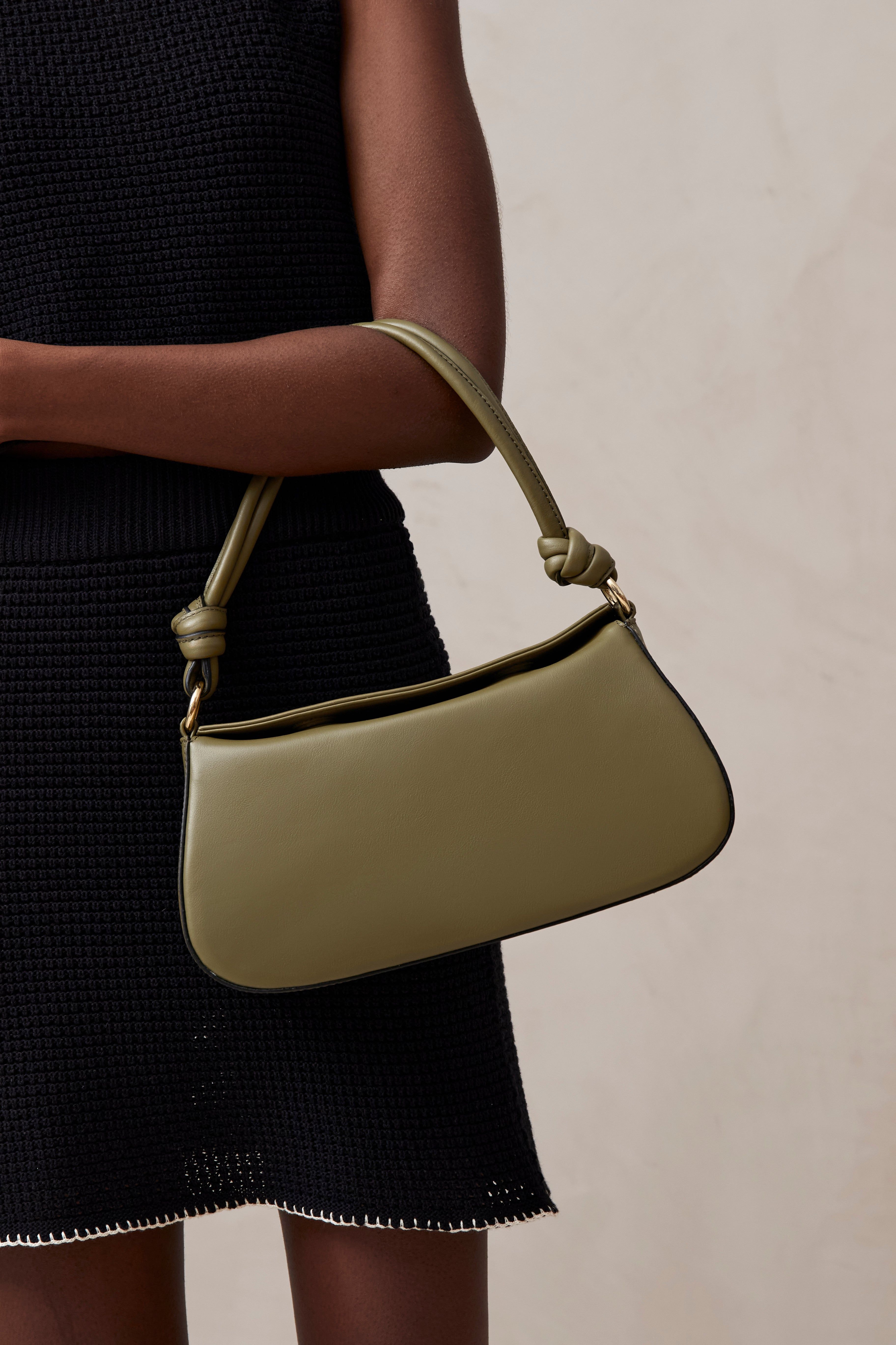 The Curl Knot Green Leather Shoulder Bag sold by Alohas product image thumbnail 2