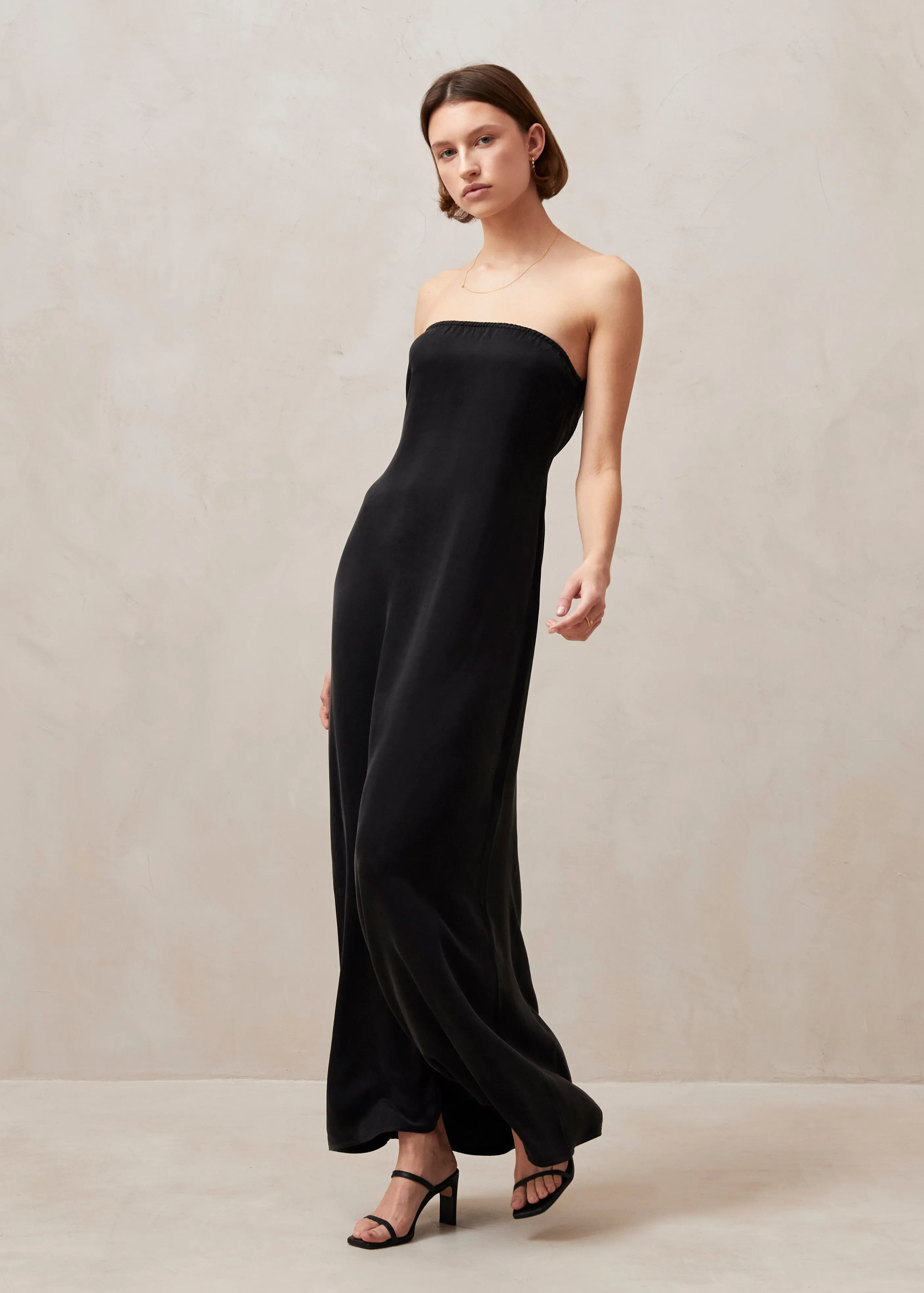 Ilia Black Maxi Dress sold by Alohas product image thumbnail 5