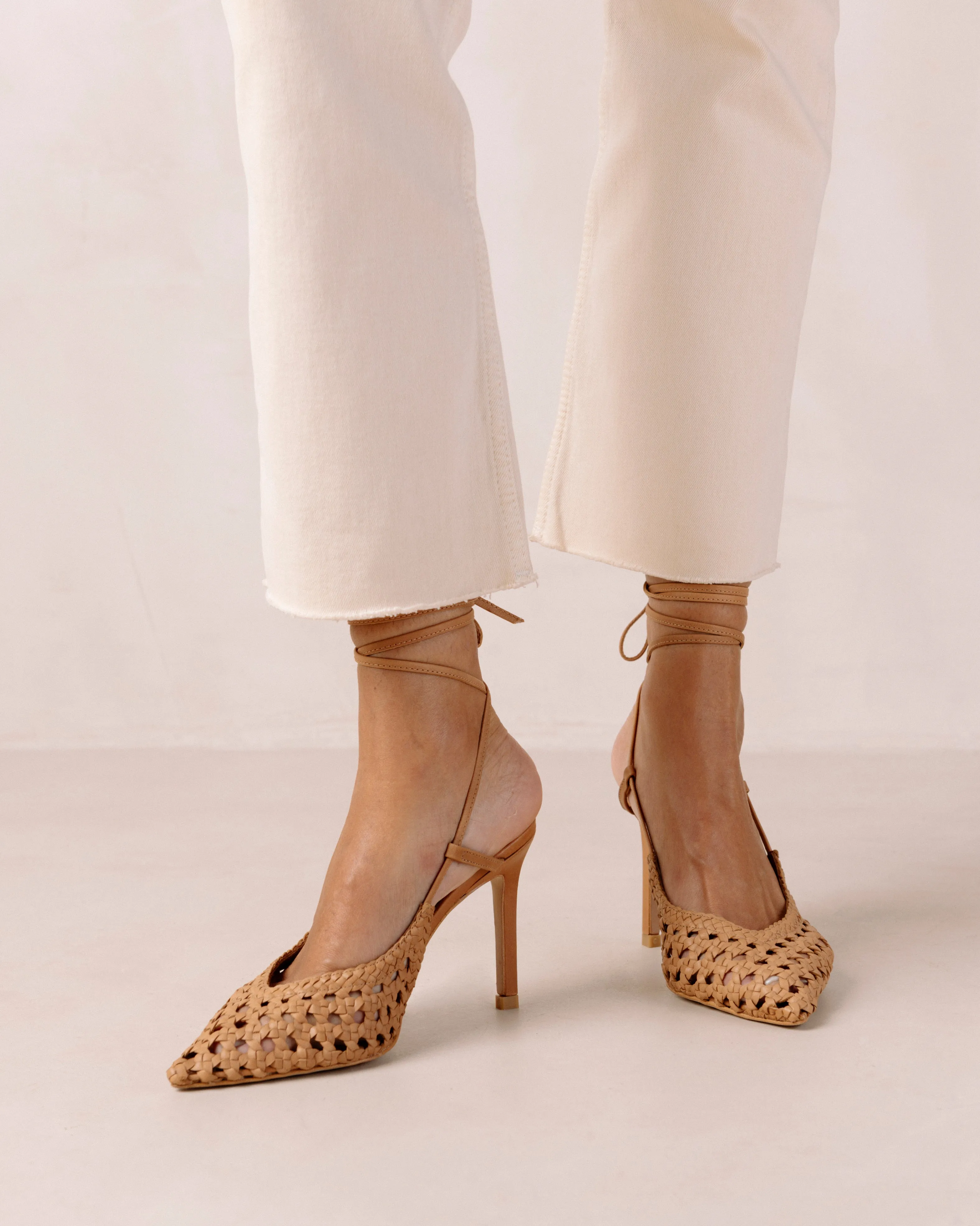 Sandstorm Camel Leather Pumps sold by Alohas product image thumbnail 4