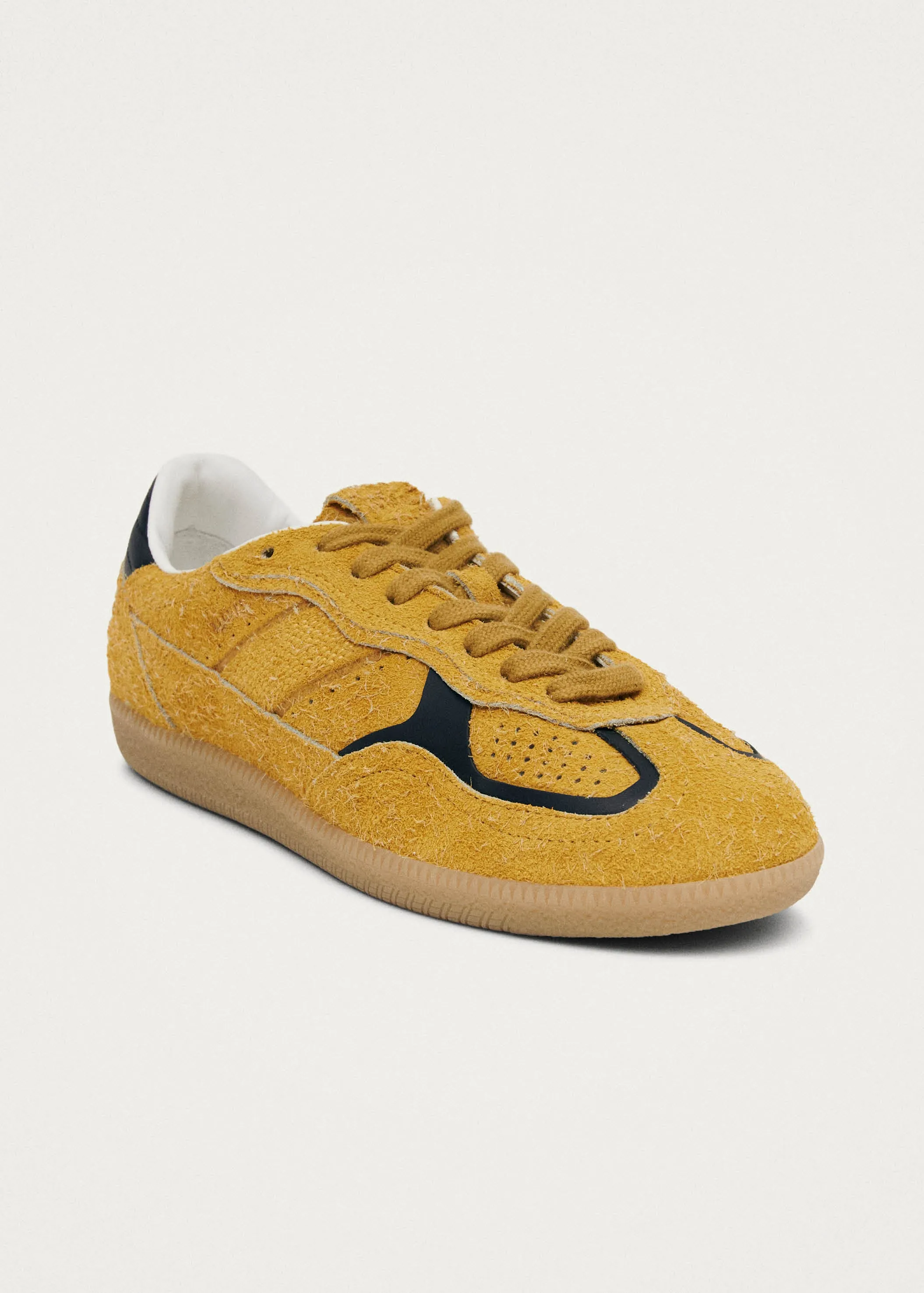 Tb.490 Rife Suede Fuzzy Yellow Leather Sneakers sold by Alohas product image thumbnail 2