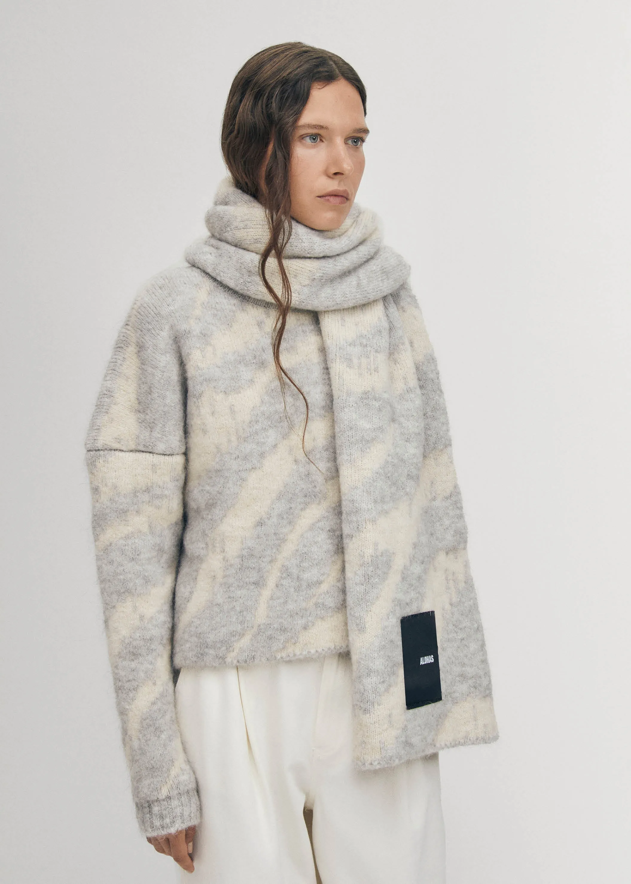 Nilo Grey sold by Alohas product image thumbnail 4