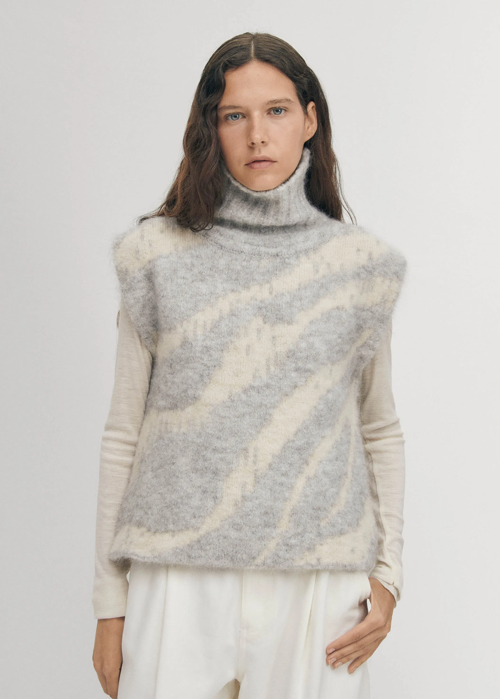 Bergen Grey Vest sold by Alohas product image thumbnail 5