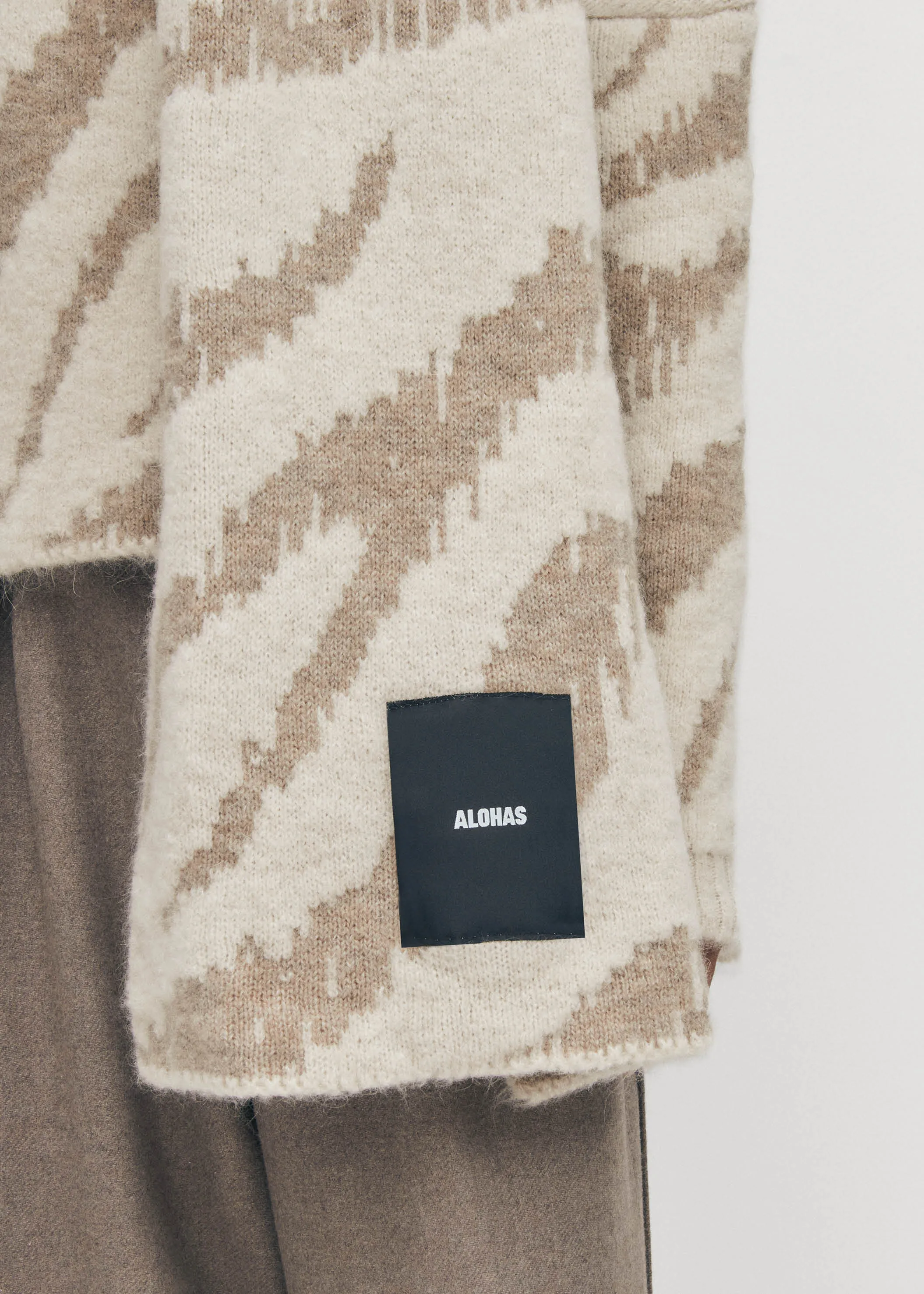 Nilo Ecru sold by Alohas product image thumbnail 5