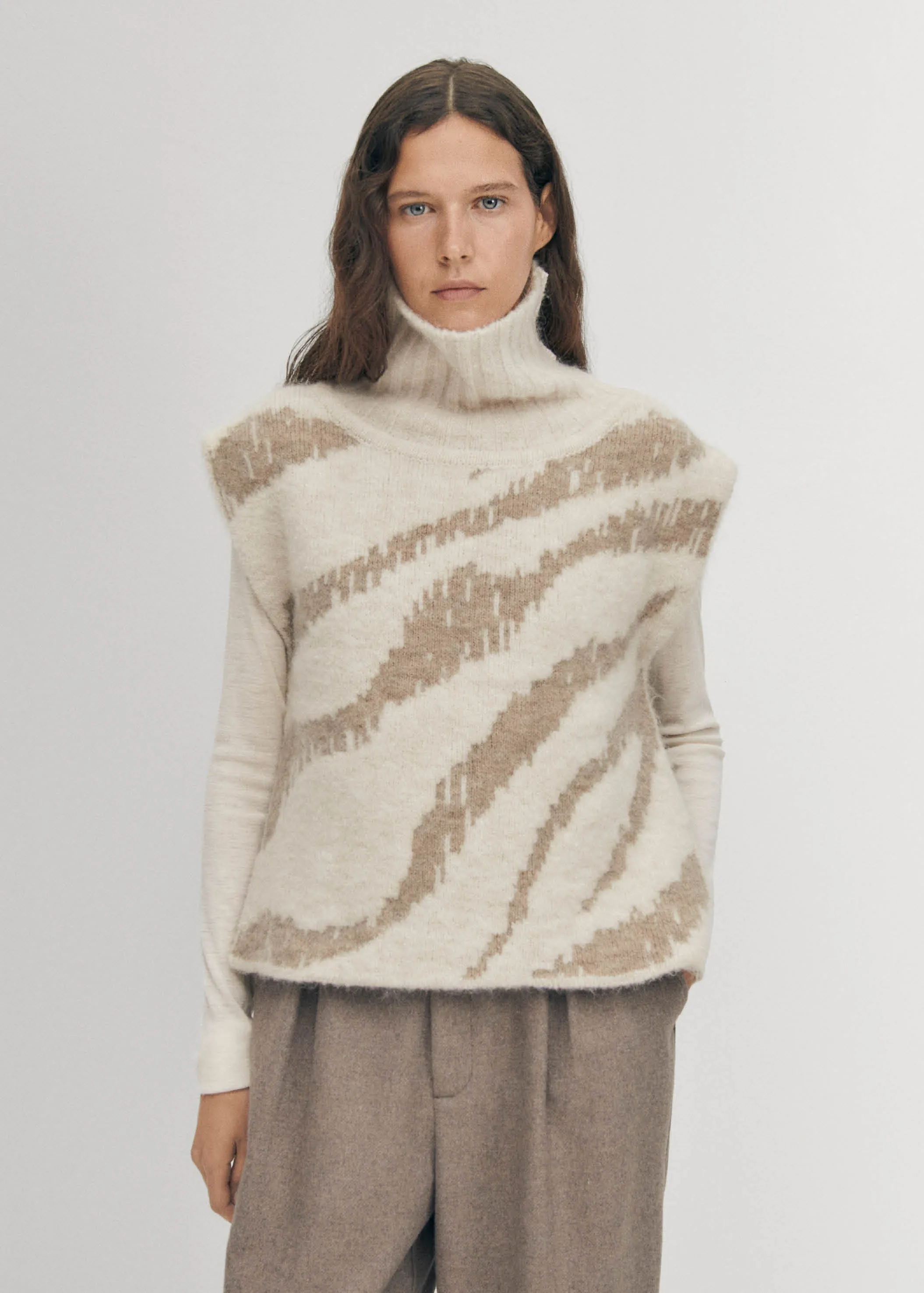 Bergen Ecru Vest sold by Alohas product image thumbnail 5