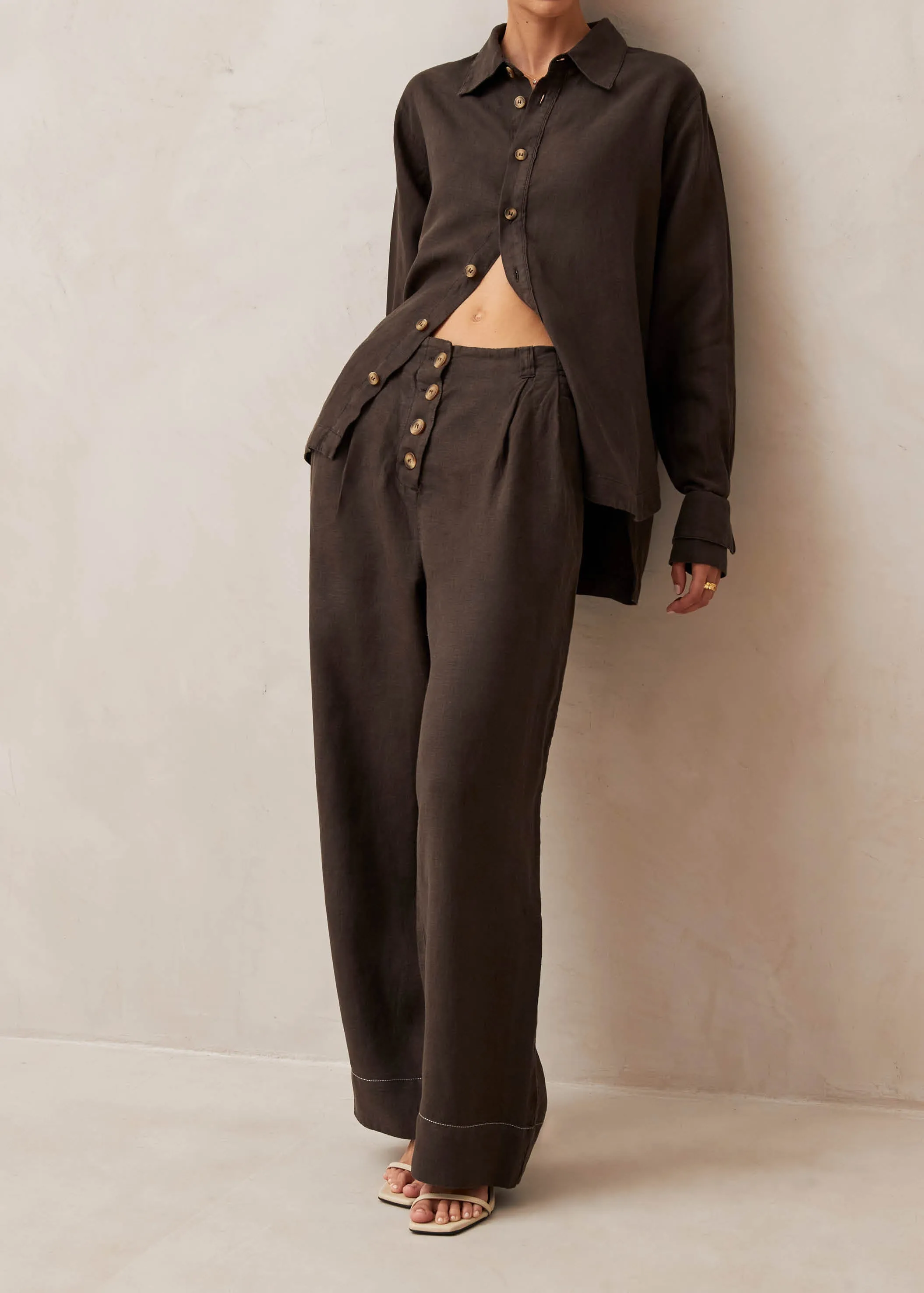 Zulu Chocolate Pants sold by Alohas product image thumbnail 2