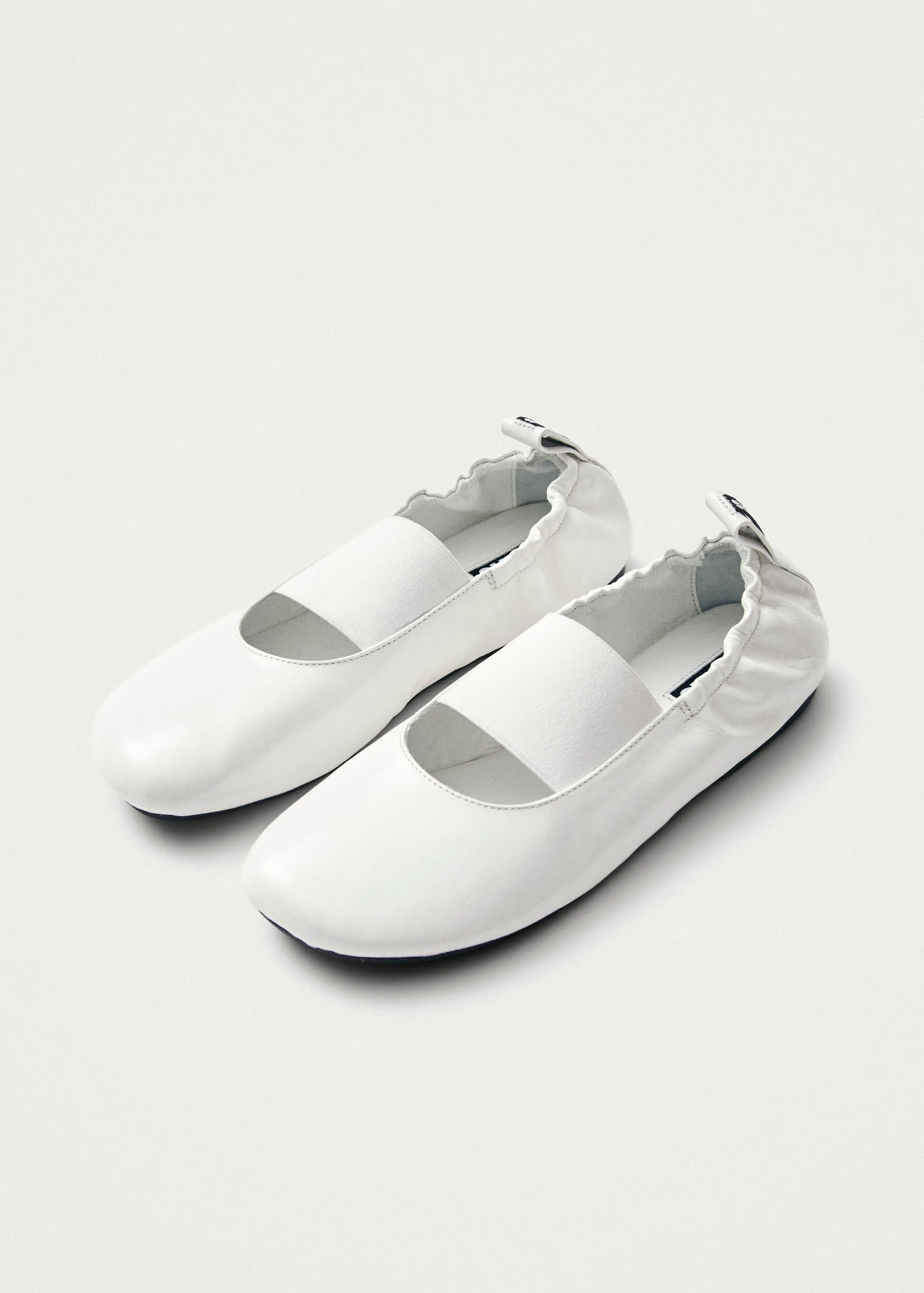 Sutton Onix White Leather Ballet Flats sold by Alohas product image thumbnail 2