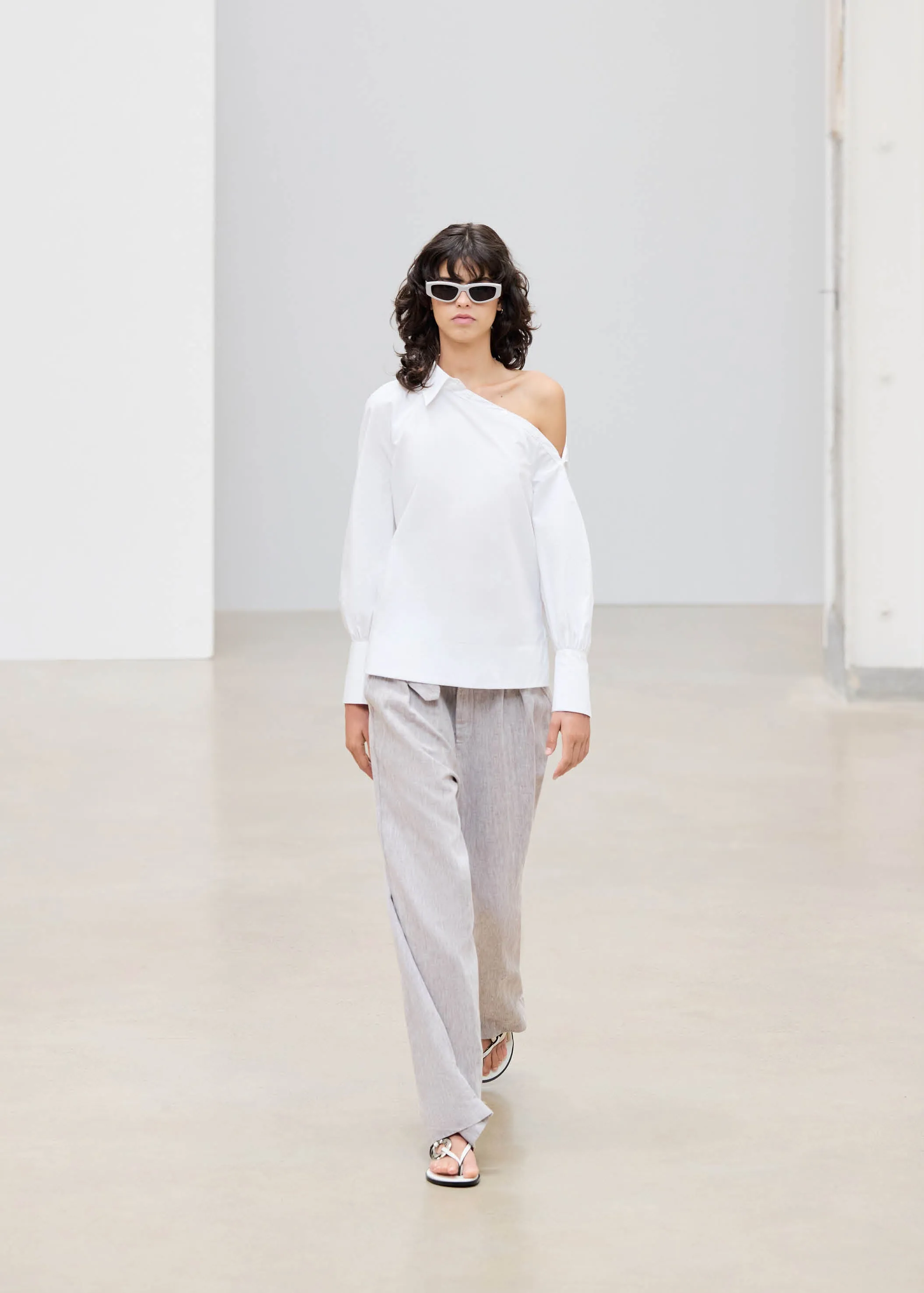Aiko White Shirt sold by Alohas product image thumbnail 5