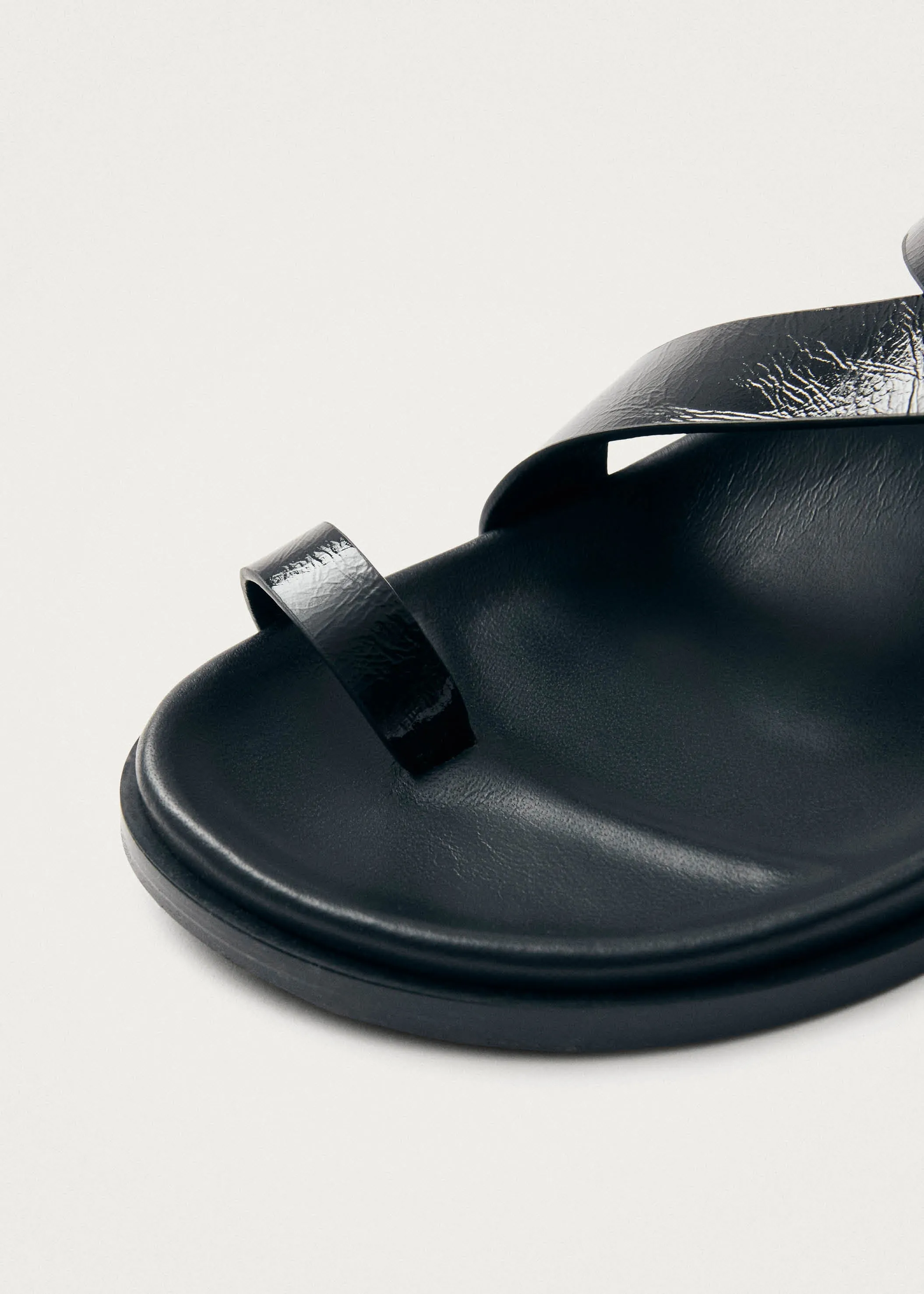 Siren Onix Black Leather Sandals sold by Alohas product image thumbnail 4