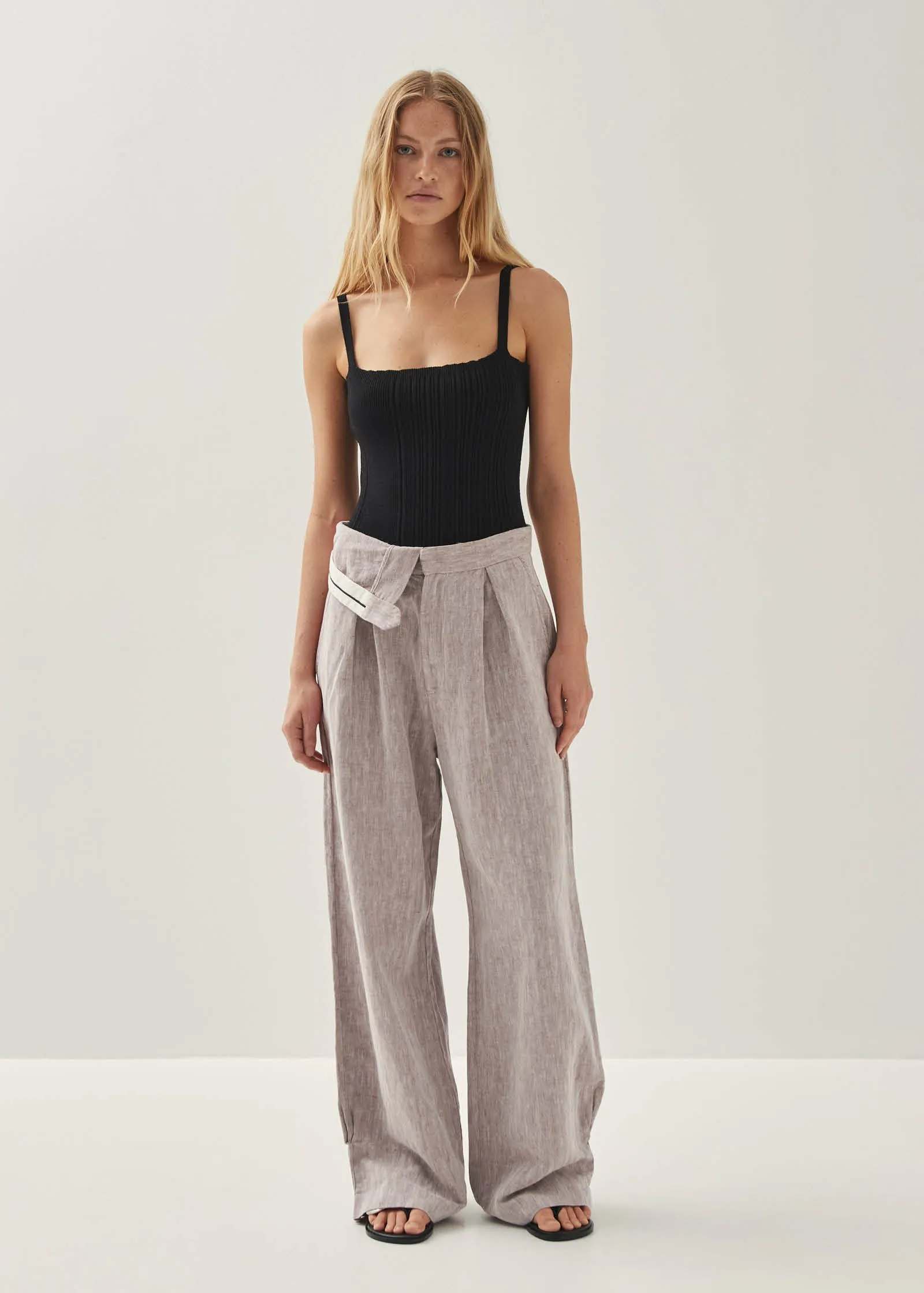 Eris Black Top sold by Alohas