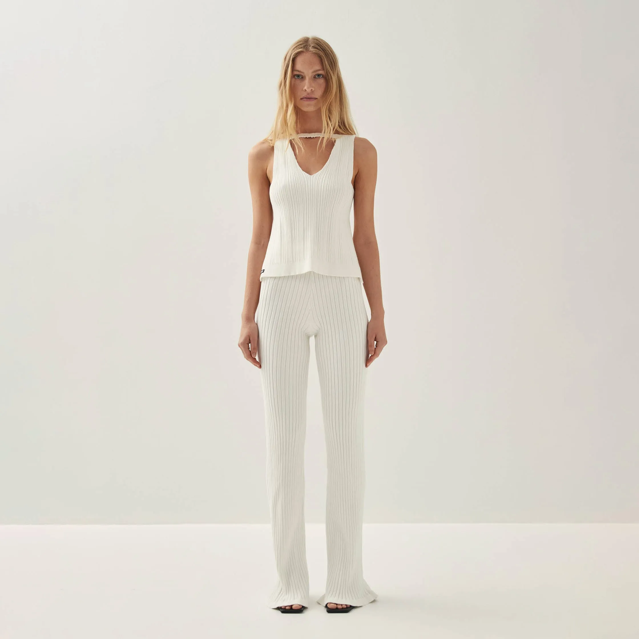 Gina White Trousers sold by Alohas product image thumbnail 3