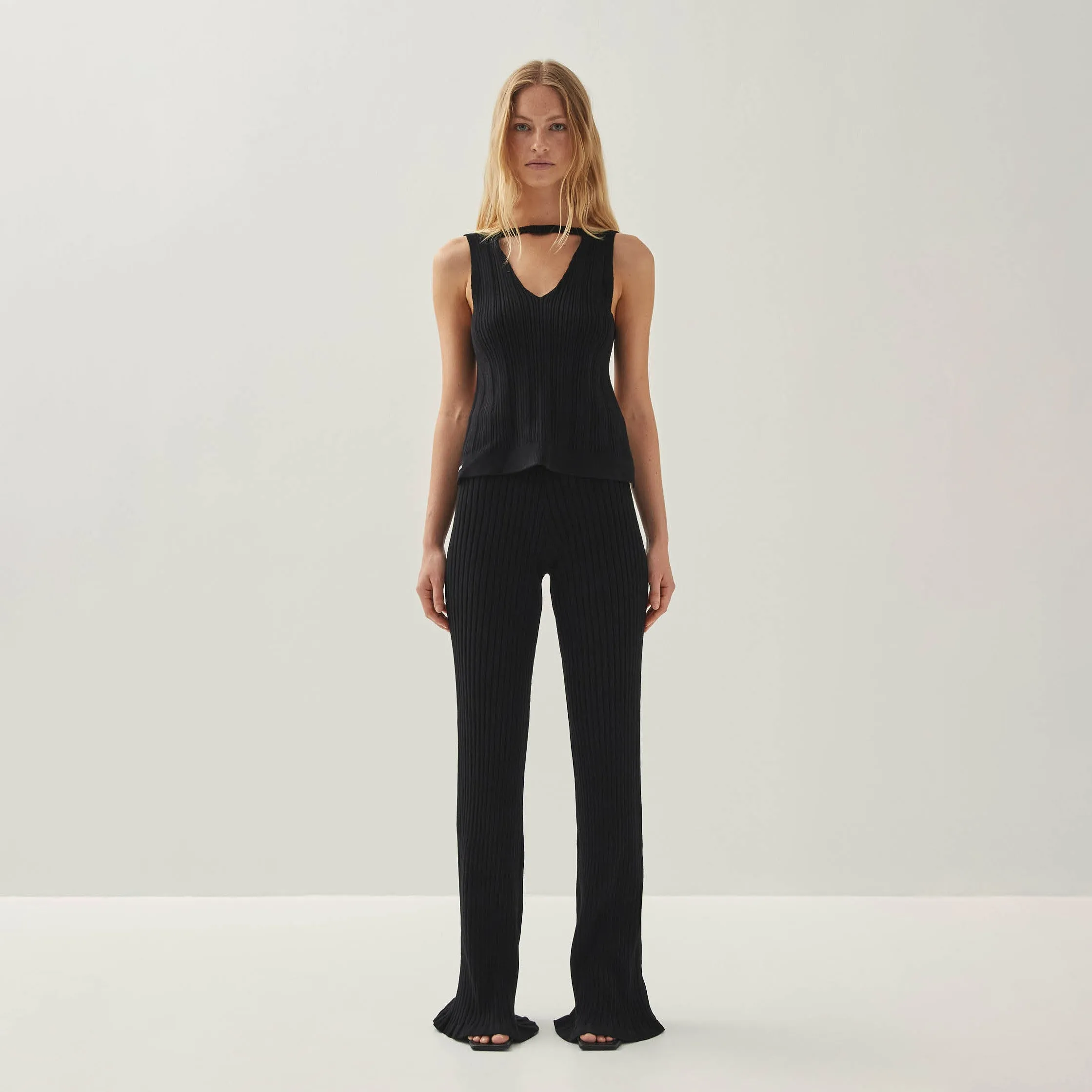 Gina Black Trousers sold by Alohas product image thumbnail 3