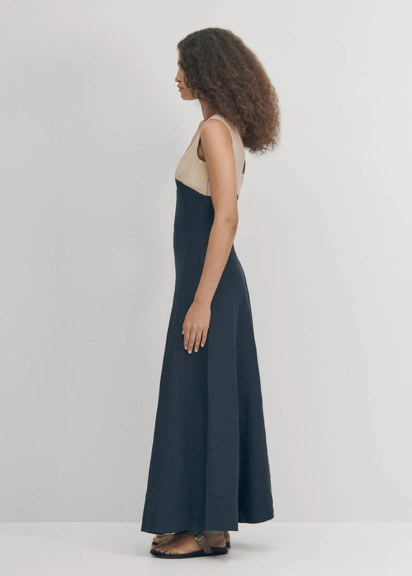 Olimpia Bicolor Navy Cream Dress sold by Alohas product image thumbnail 5