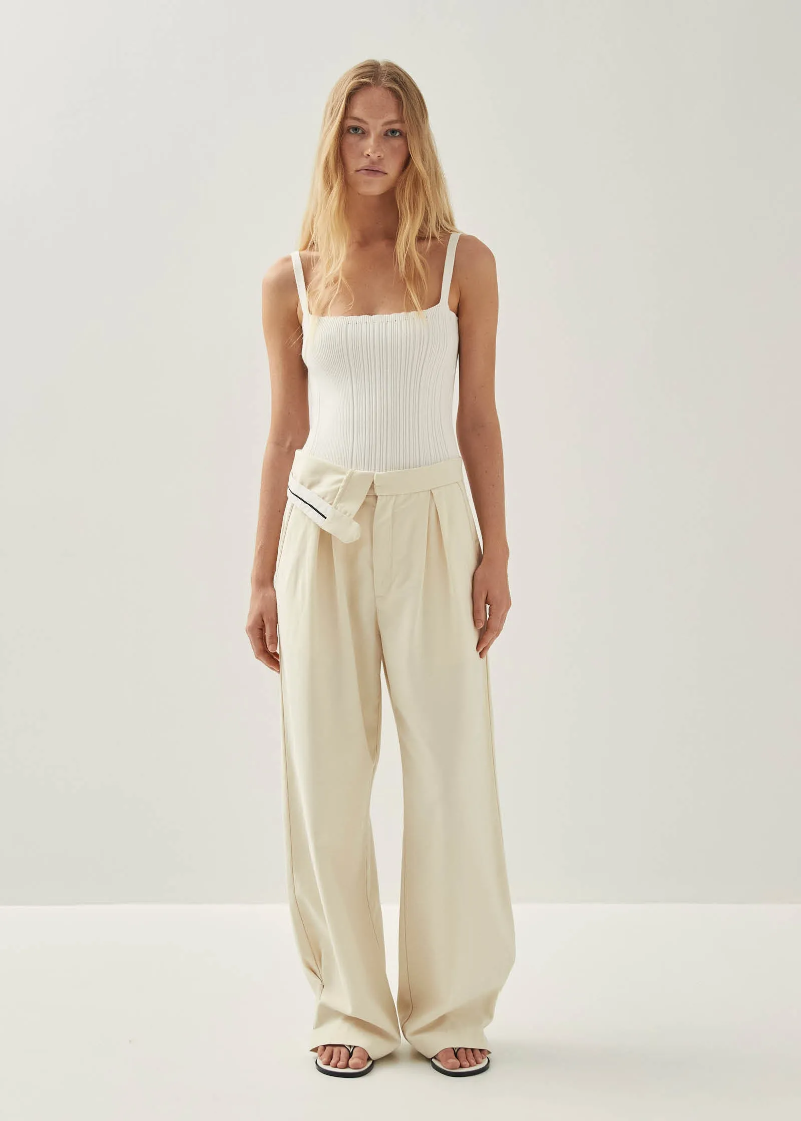 Eris White Top sold by Alohas