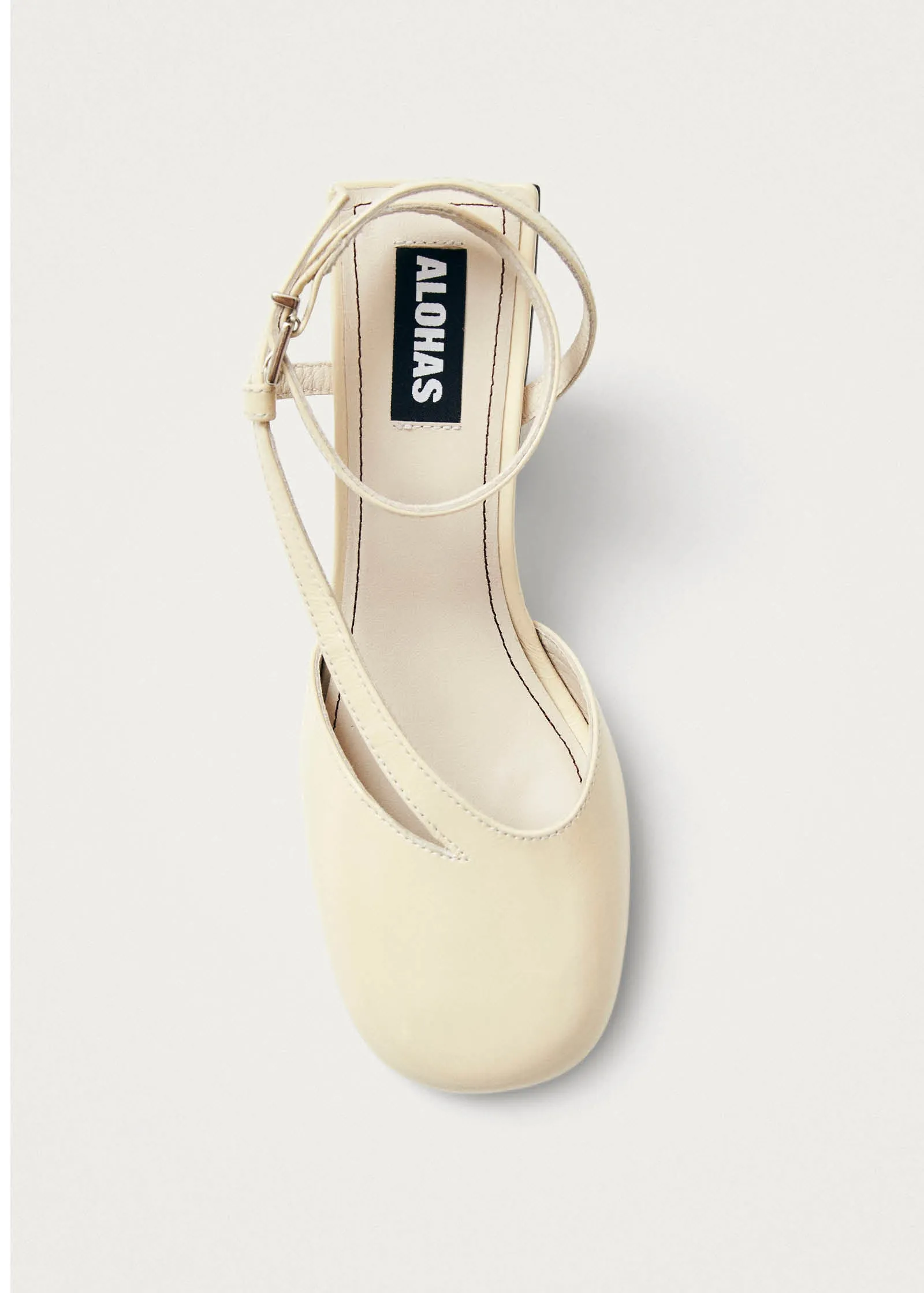 Dara Onix Cream Leather Pumps sold by Alohas product image thumbnail 4