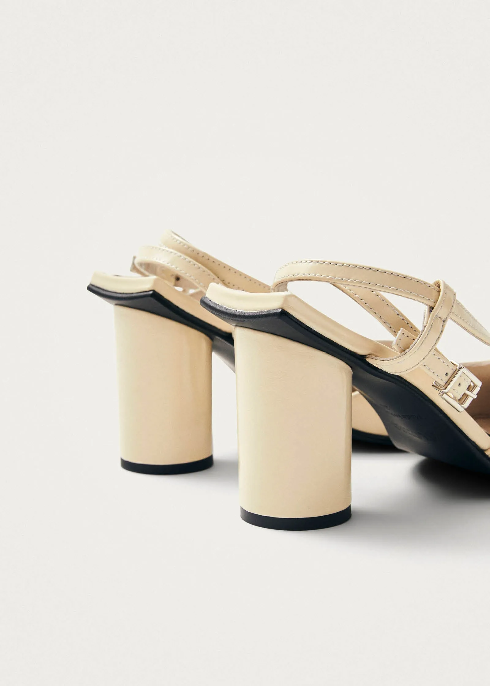 Dara Onix Cream Leather Pumps sold by Alohas product image thumbnail 5