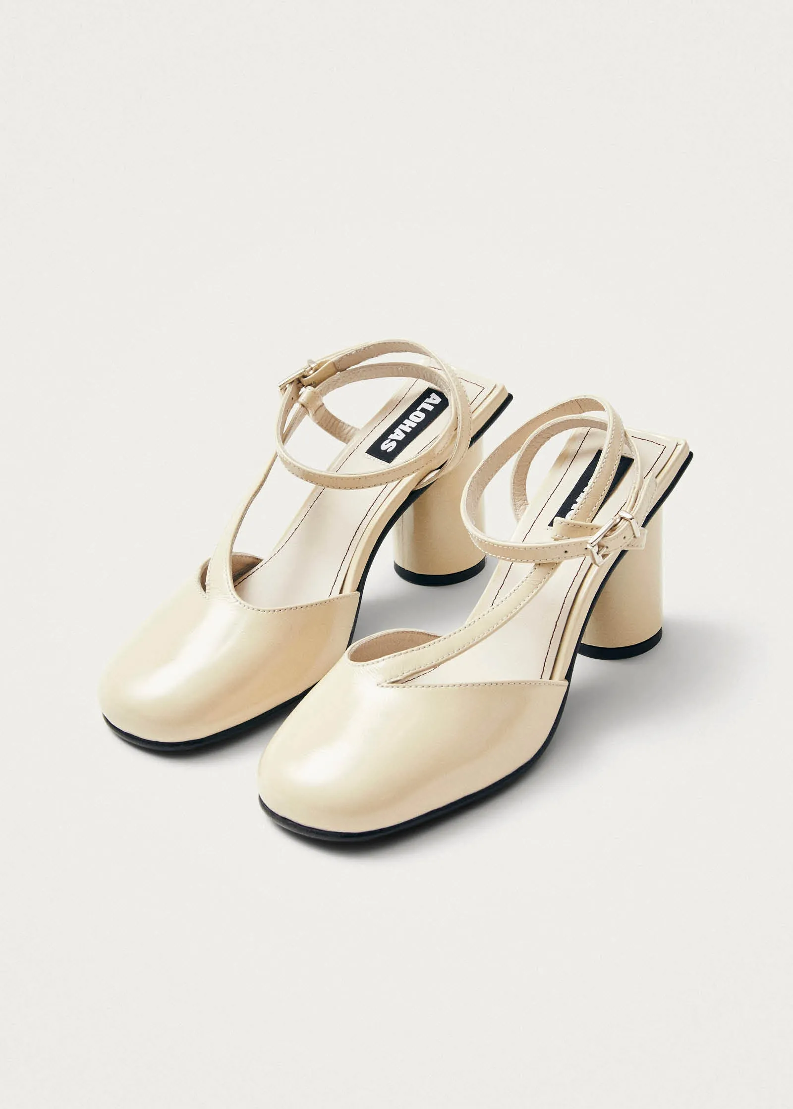 Dara Onix Cream Leather Pumps sold by Alohas product image thumbnail 2