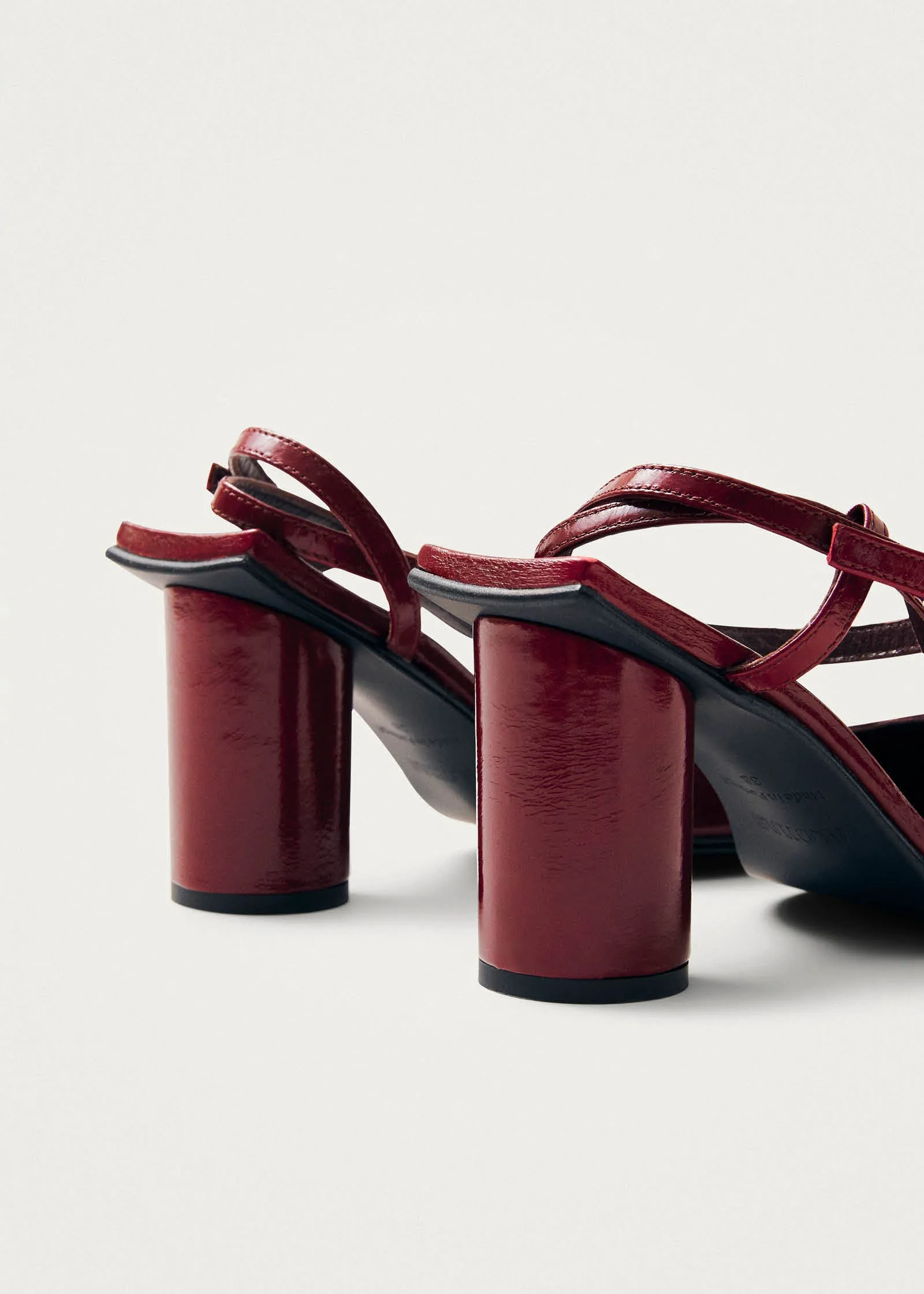 Dara Onix Burgundy Leather Pumps sold by Alohas product image thumbnail 5