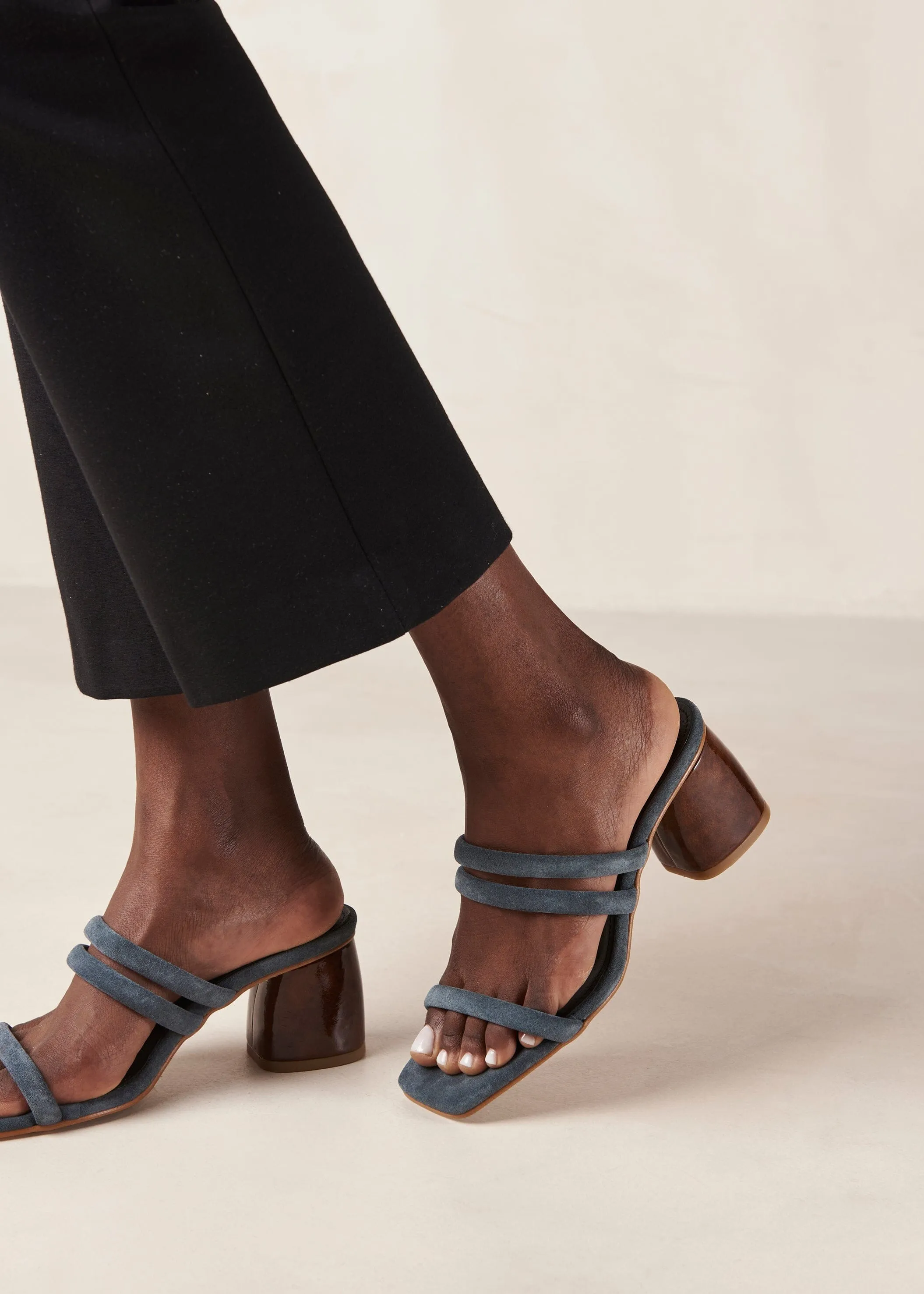 Indiana Grey Leather Sandals sold by Alohas product image thumbnail 5