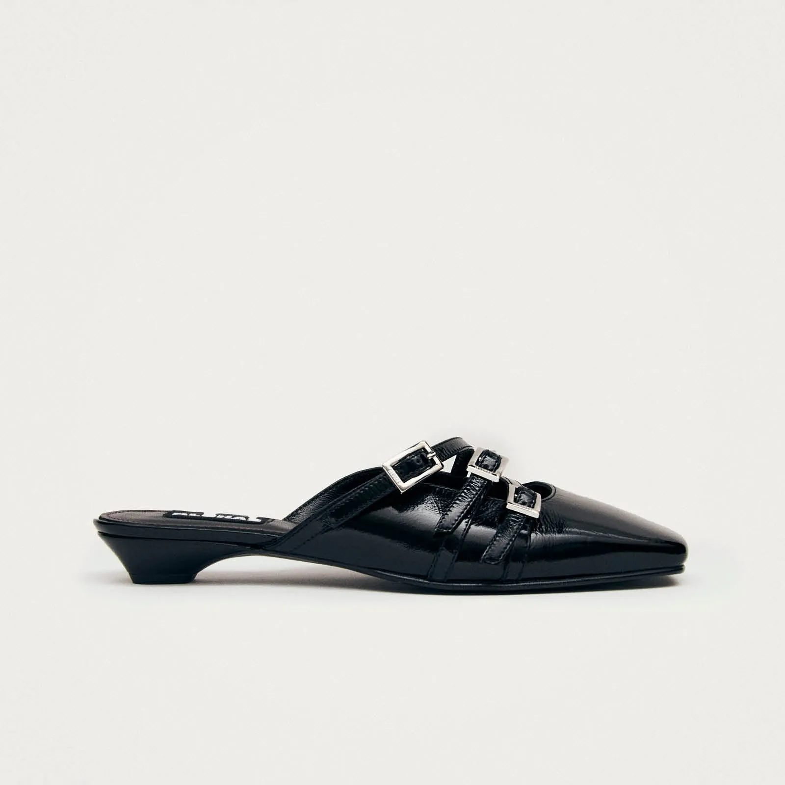 Penelope Onix Black Leather Mules sold by Alohas product image thumbnail 3