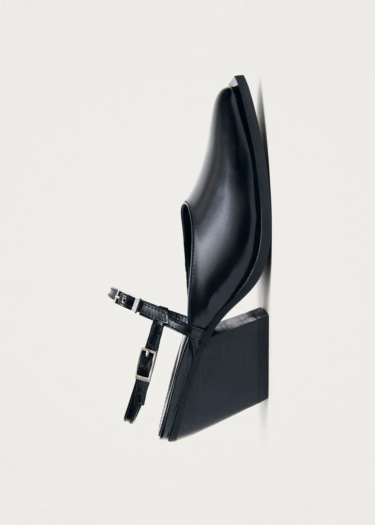 Naomi Black Leather Pumps sold by Alohas product image thumbnail 4