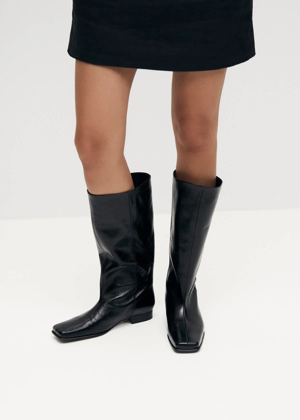 Thalina Rift Black Leather Boots sold by Alohas product image thumbnail 2